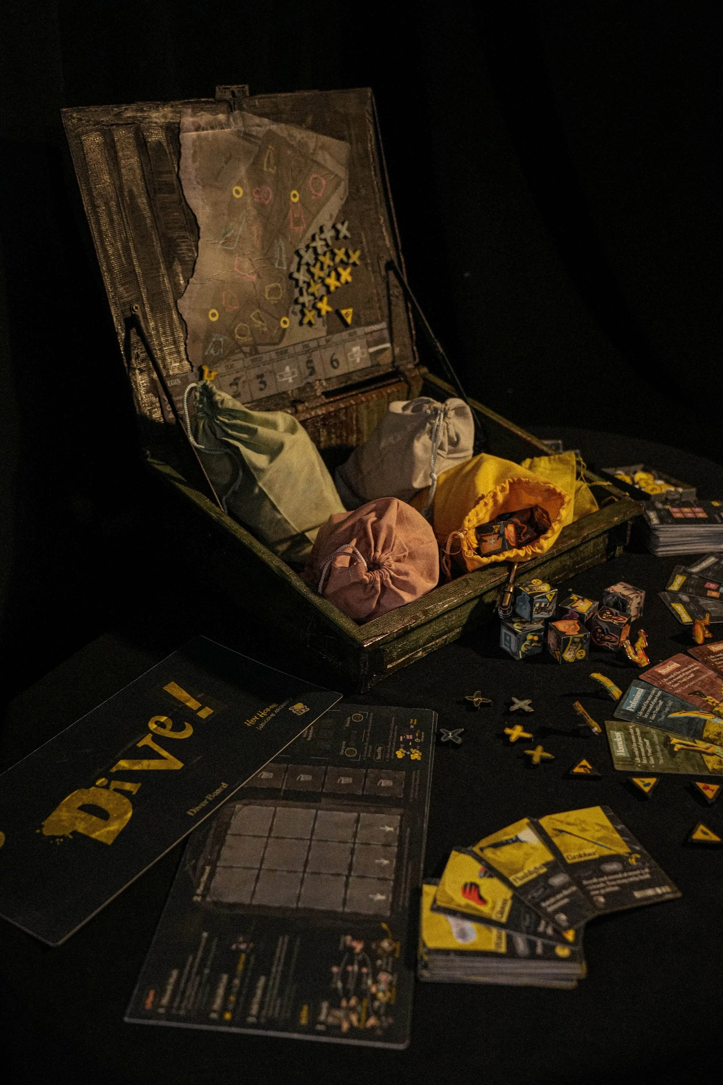 Dive Photoshoot-42 3-min.jpg