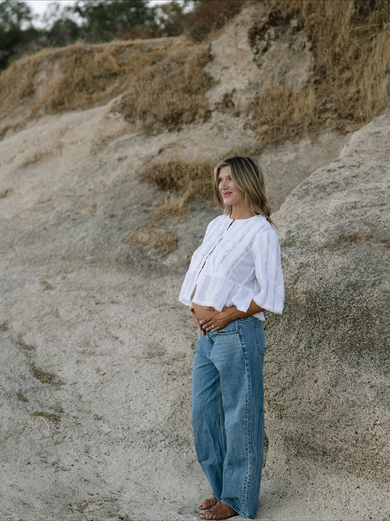 maternity sessions are some of my favorite moments to capture, such a beautiful, fleeting season filled with so much anticipation and love 🫶🏻 can&rsquo;t wait for these two to welcome their little one so soon 🩵