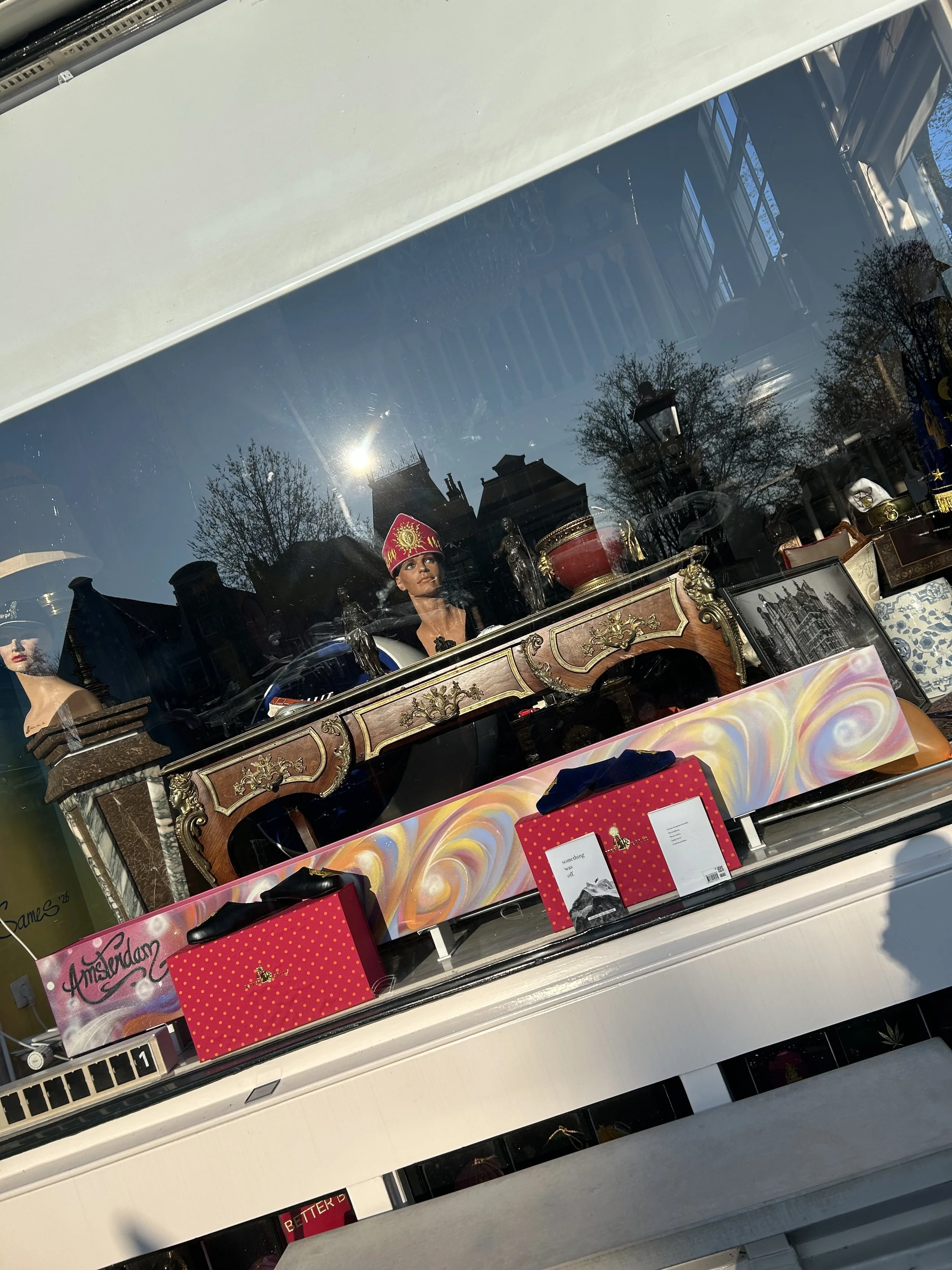 BETTER BÅLLS Amsterdam showroom at Keizersgracht 419