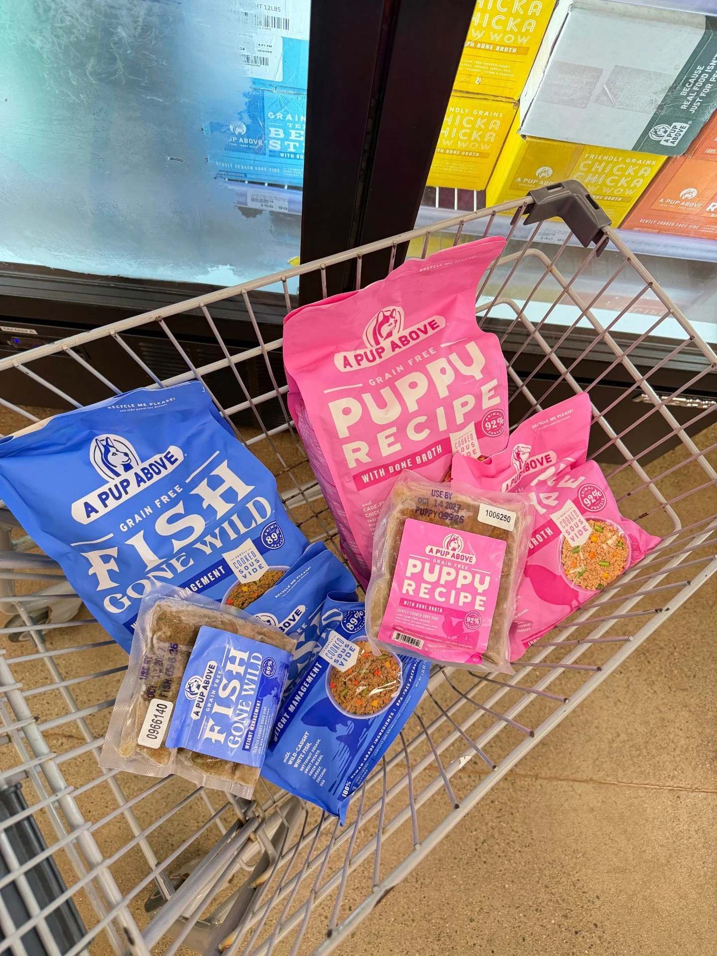 "Sous Vide is French for wayyyyy better." @apupabove gently cooks dog food sous vide to protect the goodness of real ingredients ~ keeping more of what&rsquo;s good for them &amp; more of what dogs love!

Try these 2 new flavors this month 