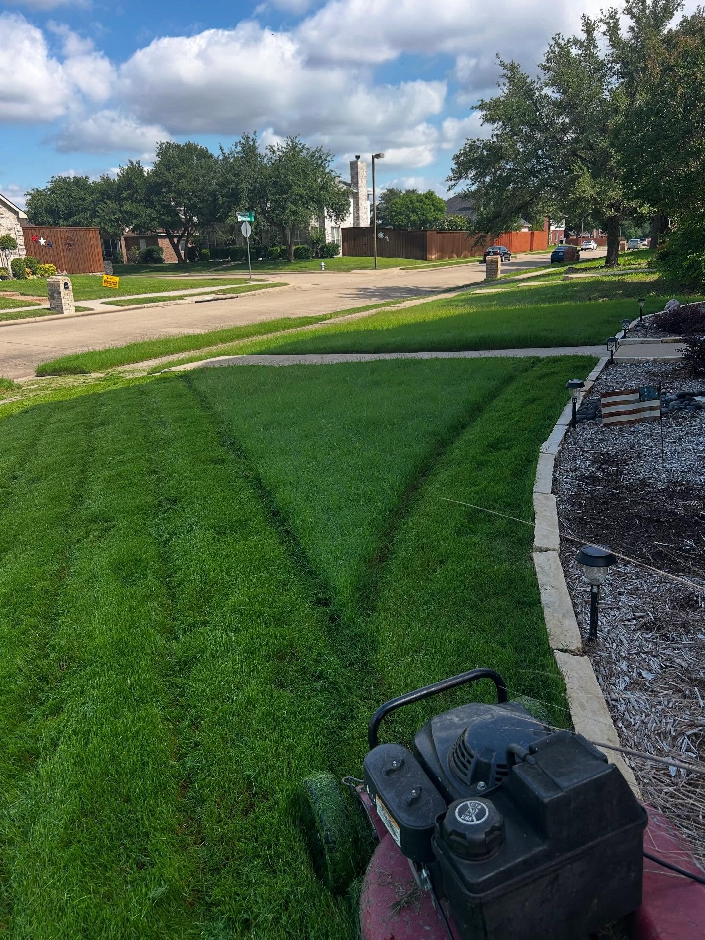 Need Your Yard Cleaned Up? Let Your Neighbor Help! 🌱
I’m offering 50% OFF your first lawn service — mowing, edging, bush trimming & more!
✅ Fully Insured
✅ Reliable & Affordable
✅ Local & Friendly — I live right here i