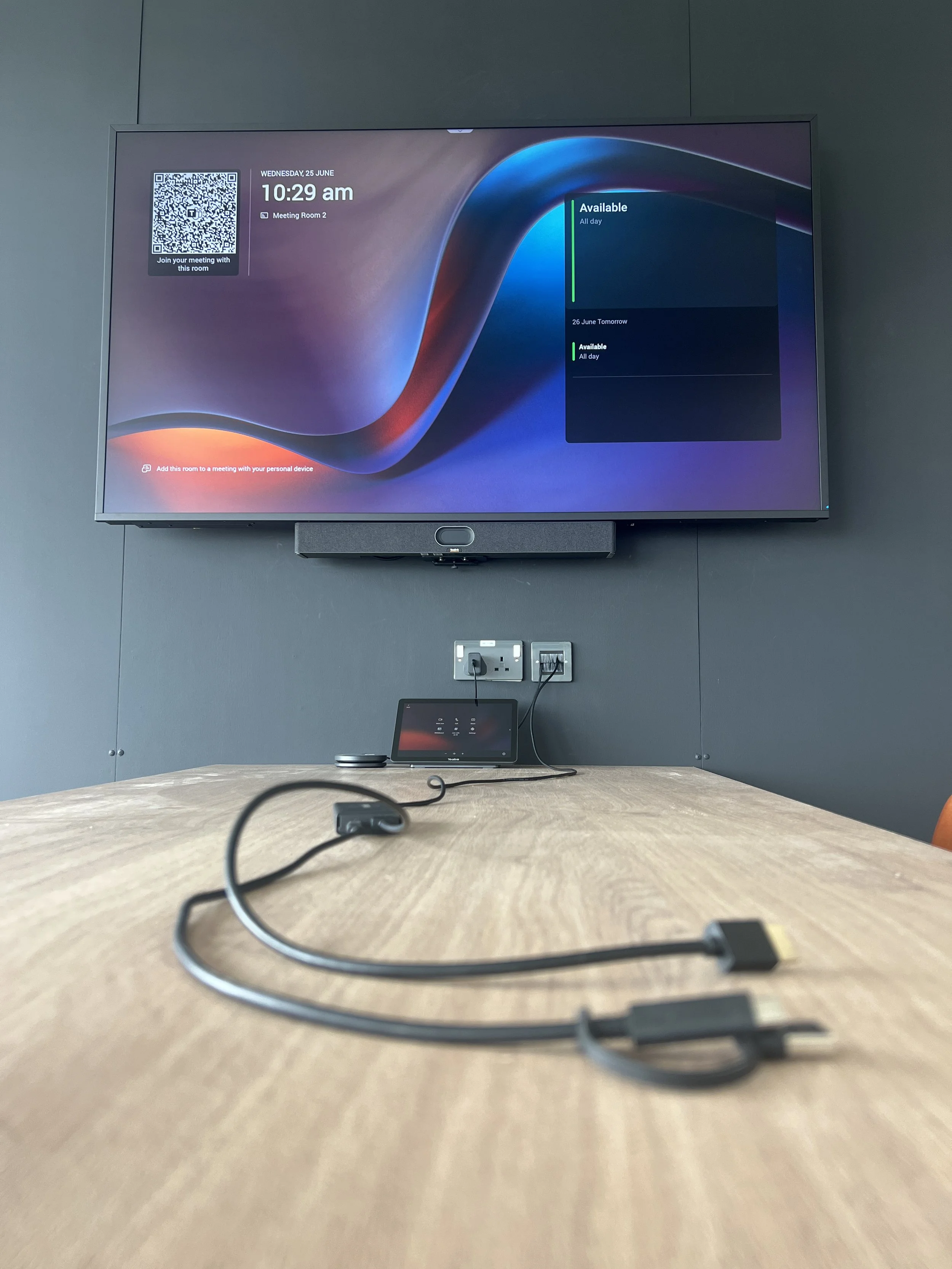 Yealink, an all-in-one video conferencing solution designed for huddle rooms and small conference spaces, with Optoma 3862RK 86" 4K Interactive Flat Panel Display