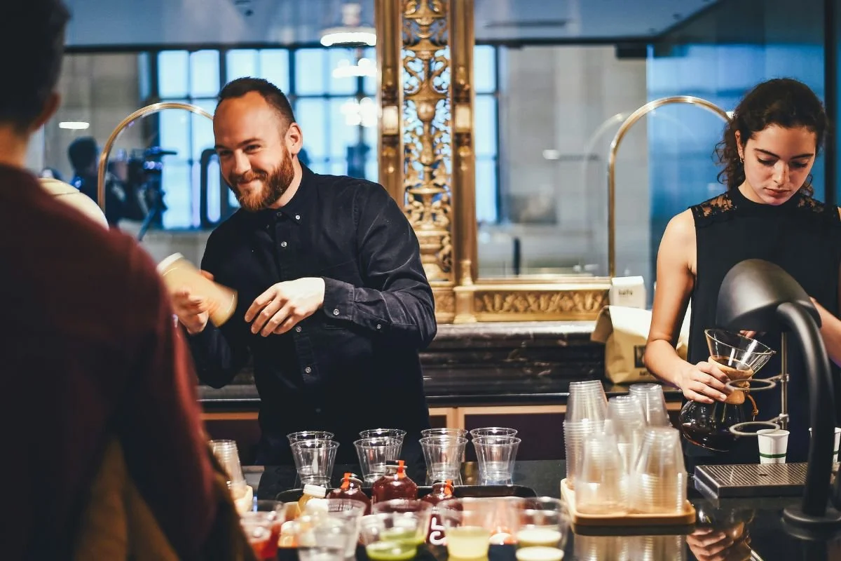 Sound, Screens & Guest Experience: Restaurant & Hospitality AV