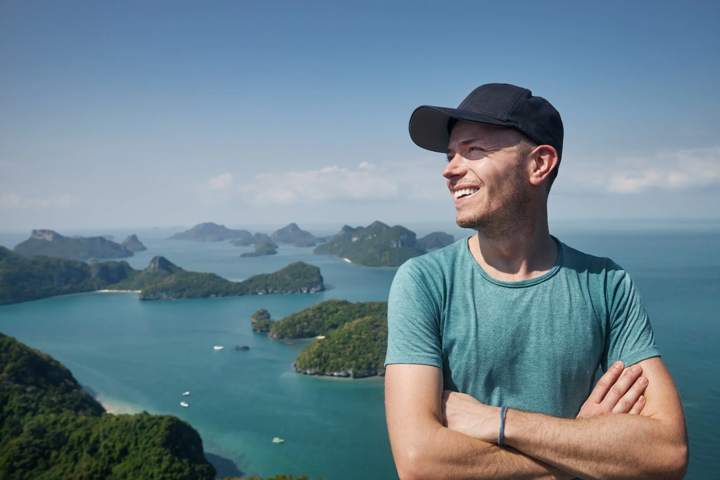 laughing-man-on-hill-against-group-of-islands-in-s-2026-03-18-17-45-55-utc.jpg