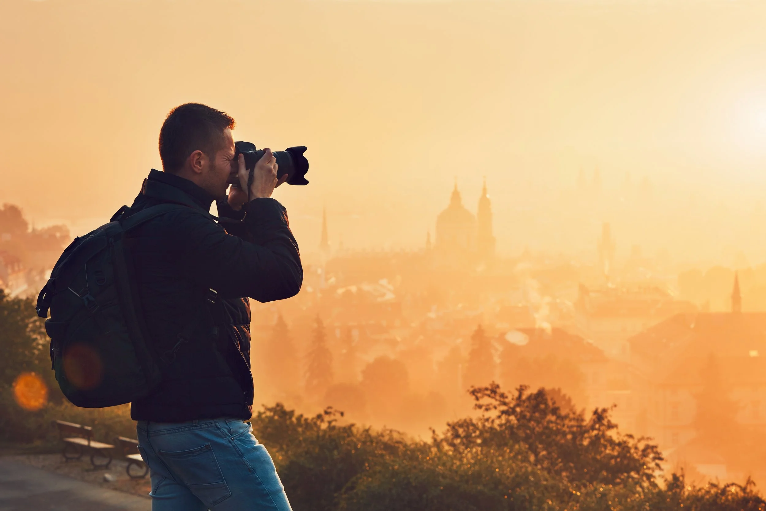 photographer-captures-cityscape-at-sunset-2026-03-18-20-47-00-utc.jpg