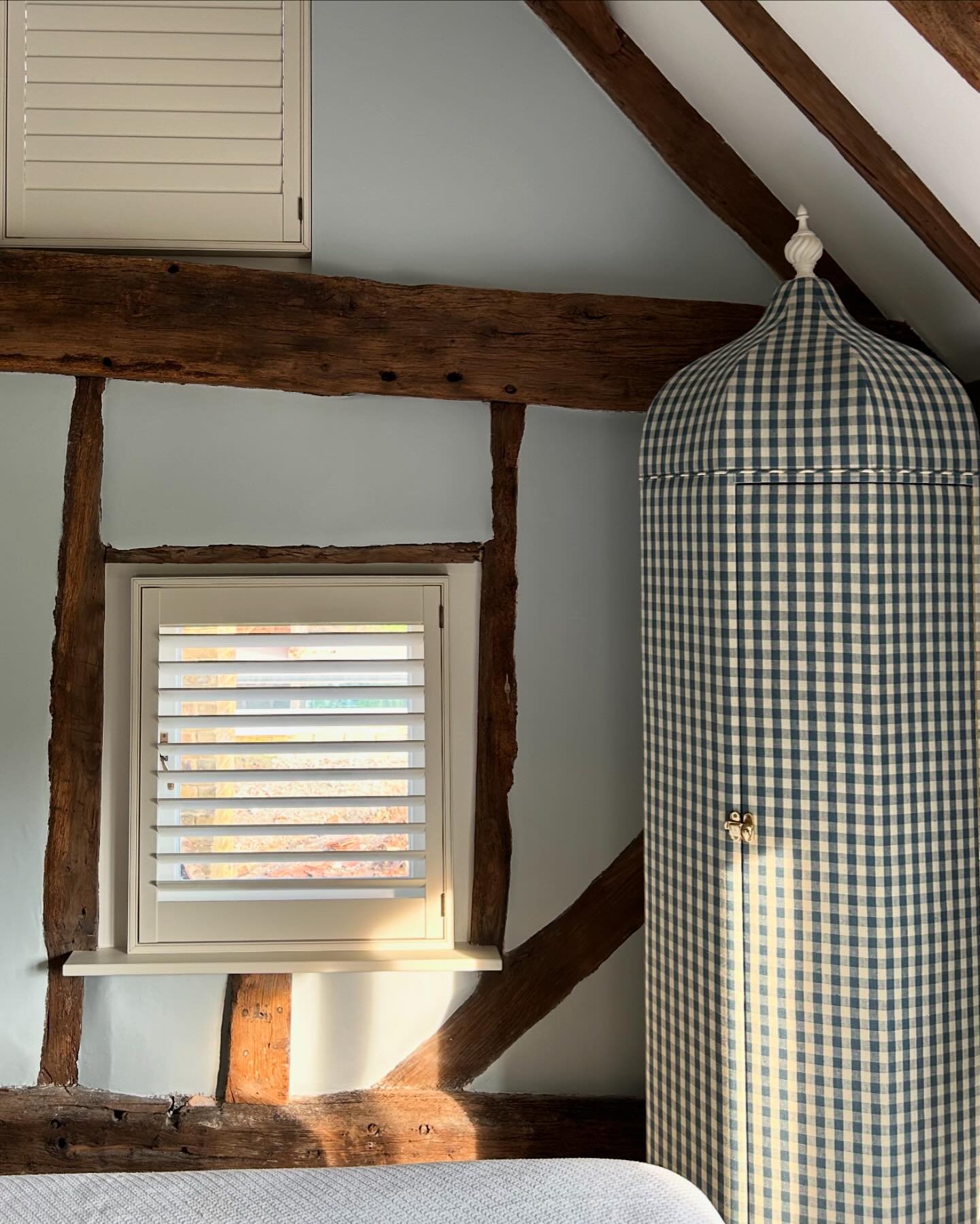 Installing in Sussex. Pockets of calm amidst the storm.
