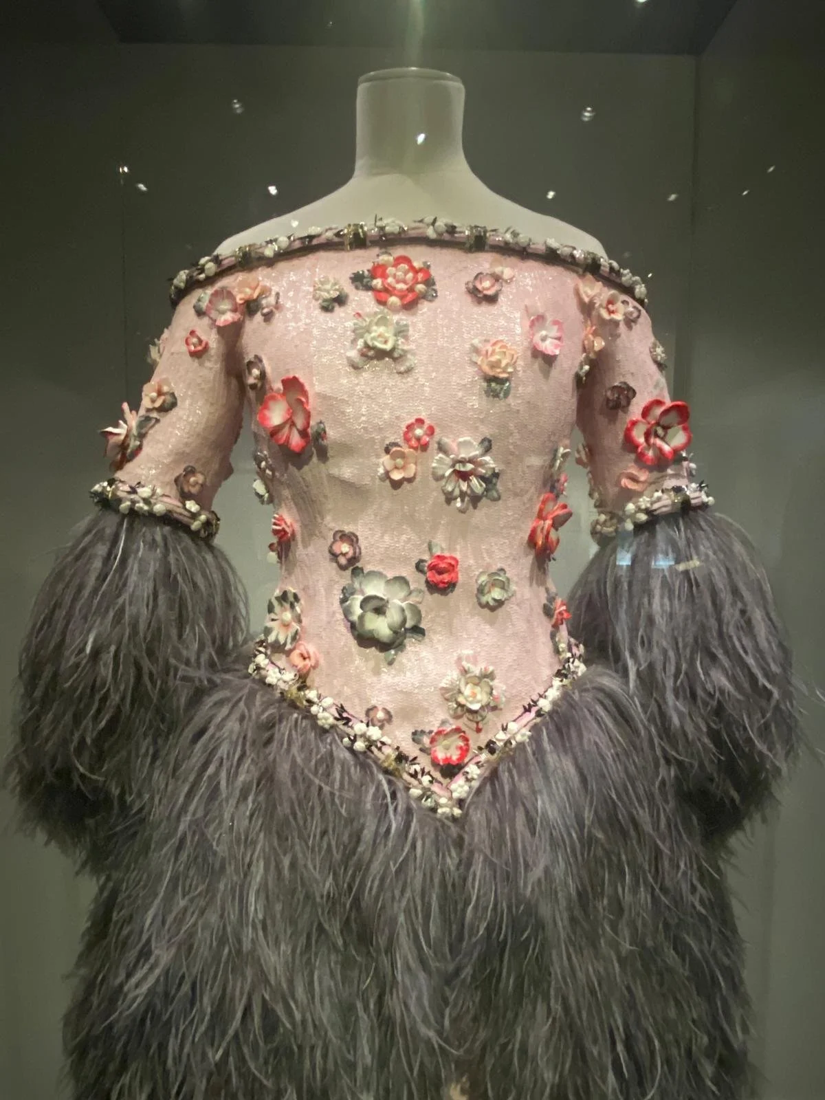 Weaving, Embroidering, Embellishing: the Crafts and Trades of Fashion