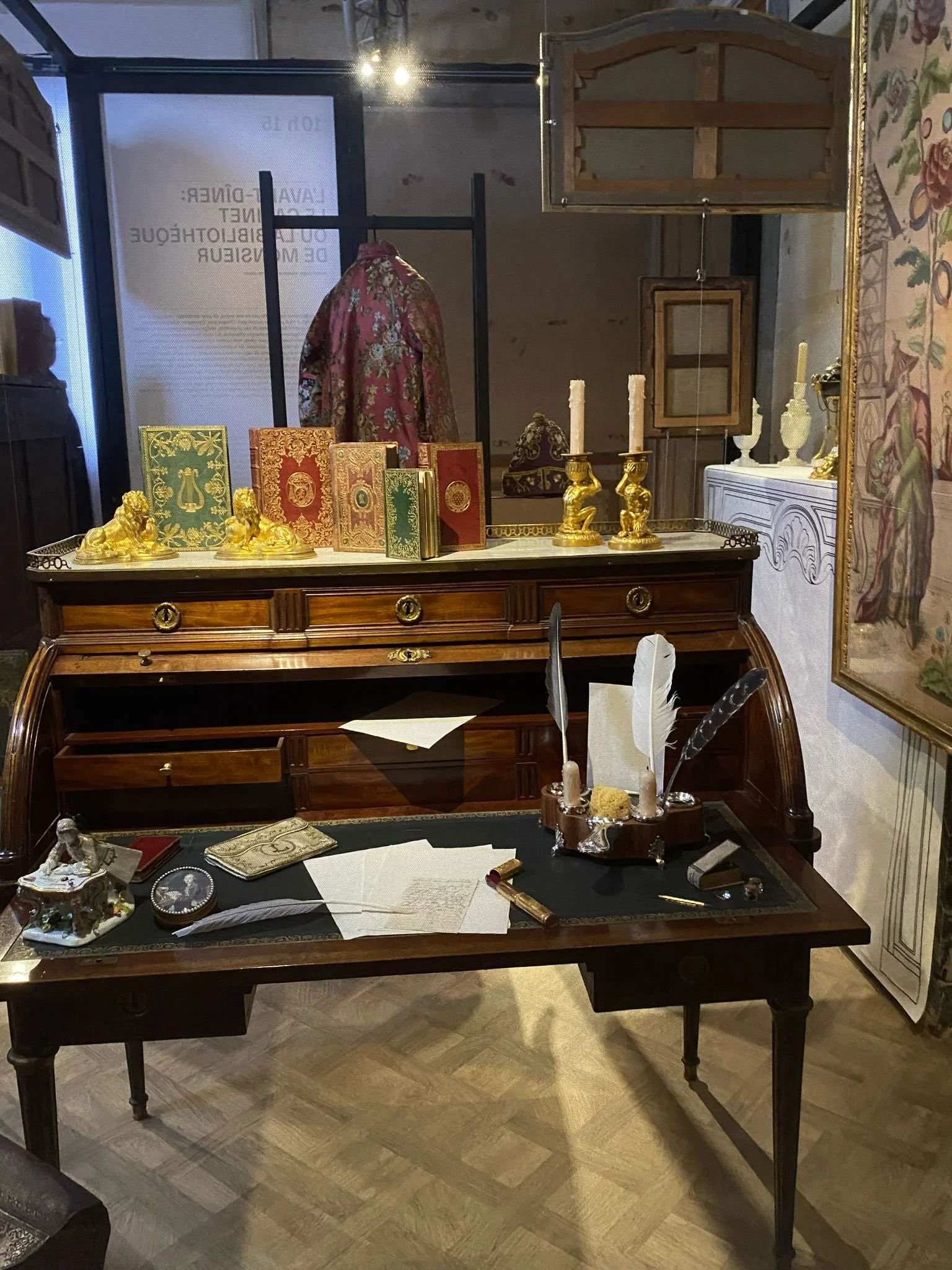  The Splendors of 18th-Century Paris