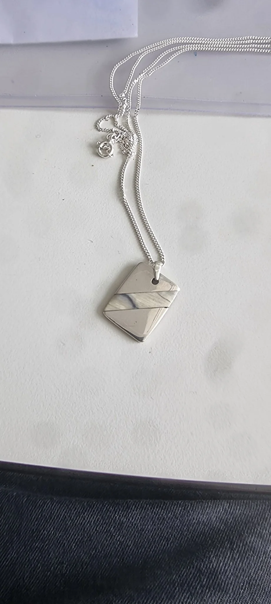02 / VEDHÆNG