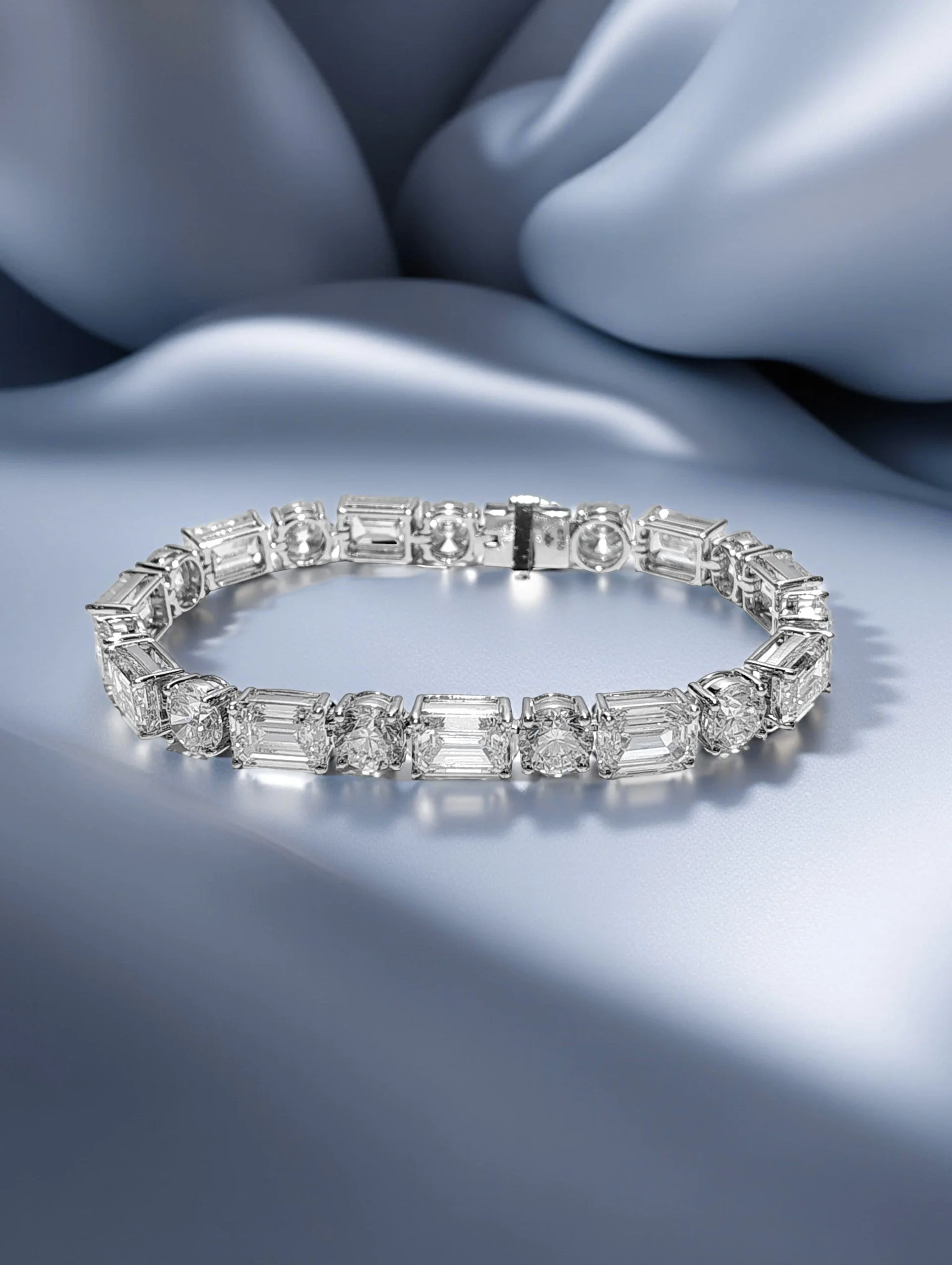 Radiant Majesty Diamond Bracelet