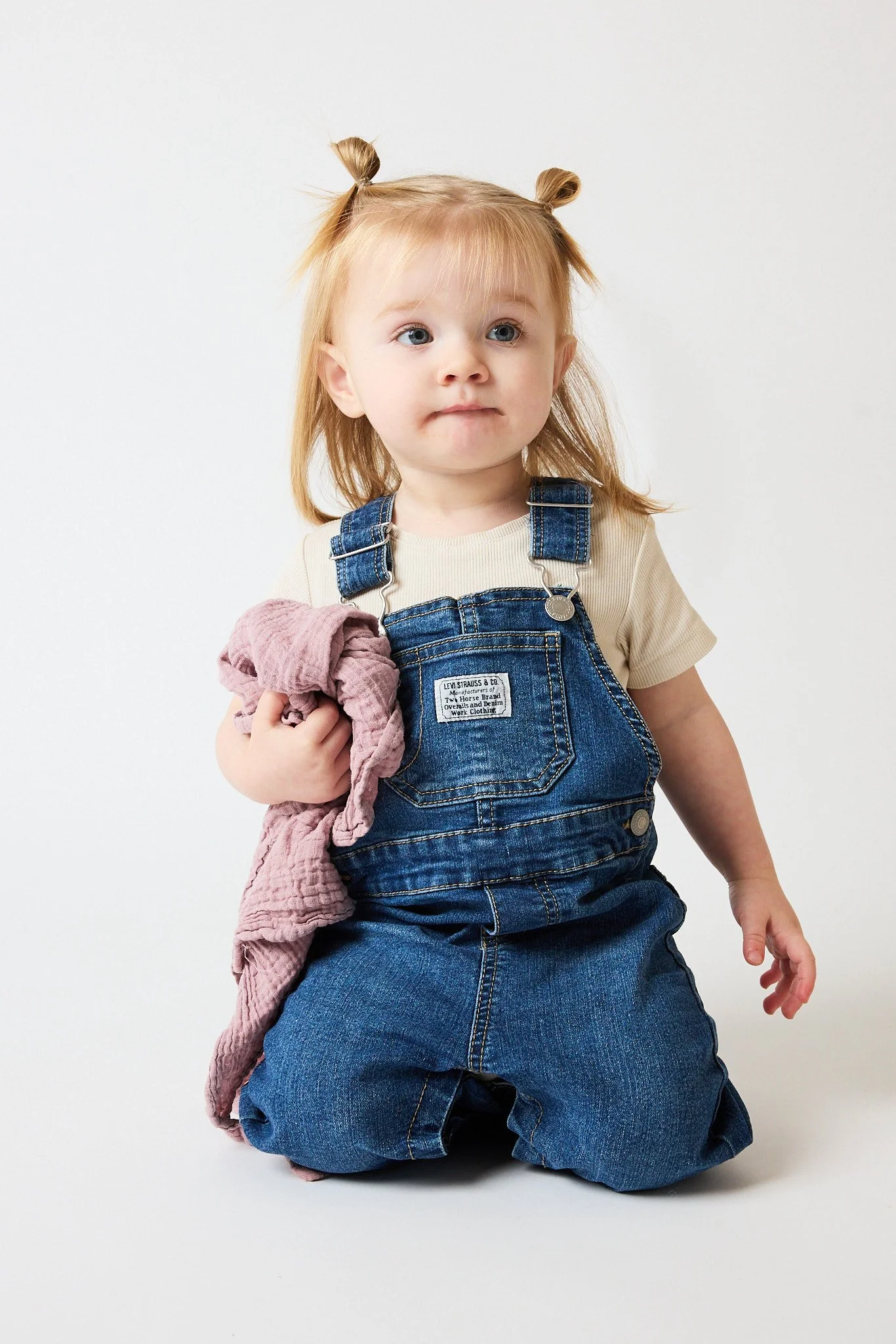 Untitled Catalog7180.jpg