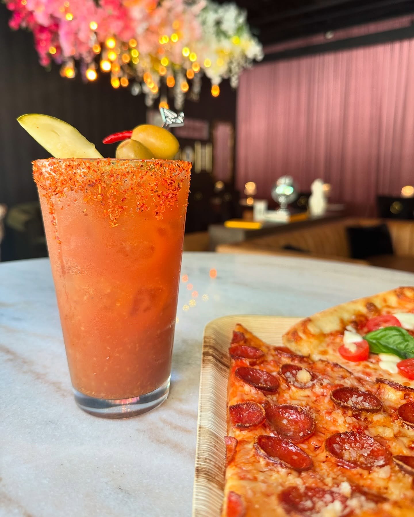 Sunday Funday essentials: Bloody Mary in one hand, @razzopizzeria pizza in the other 🍹🍕

#SundayFunday #BrunchVibes #TheDirtyOlive #DirtyOliveSundays #HuntsvilleEats #HuntsvilleBrunch
#SupportLocalHSV #DowntownHuntsville 

🥂 What&rsquo;s your go-t