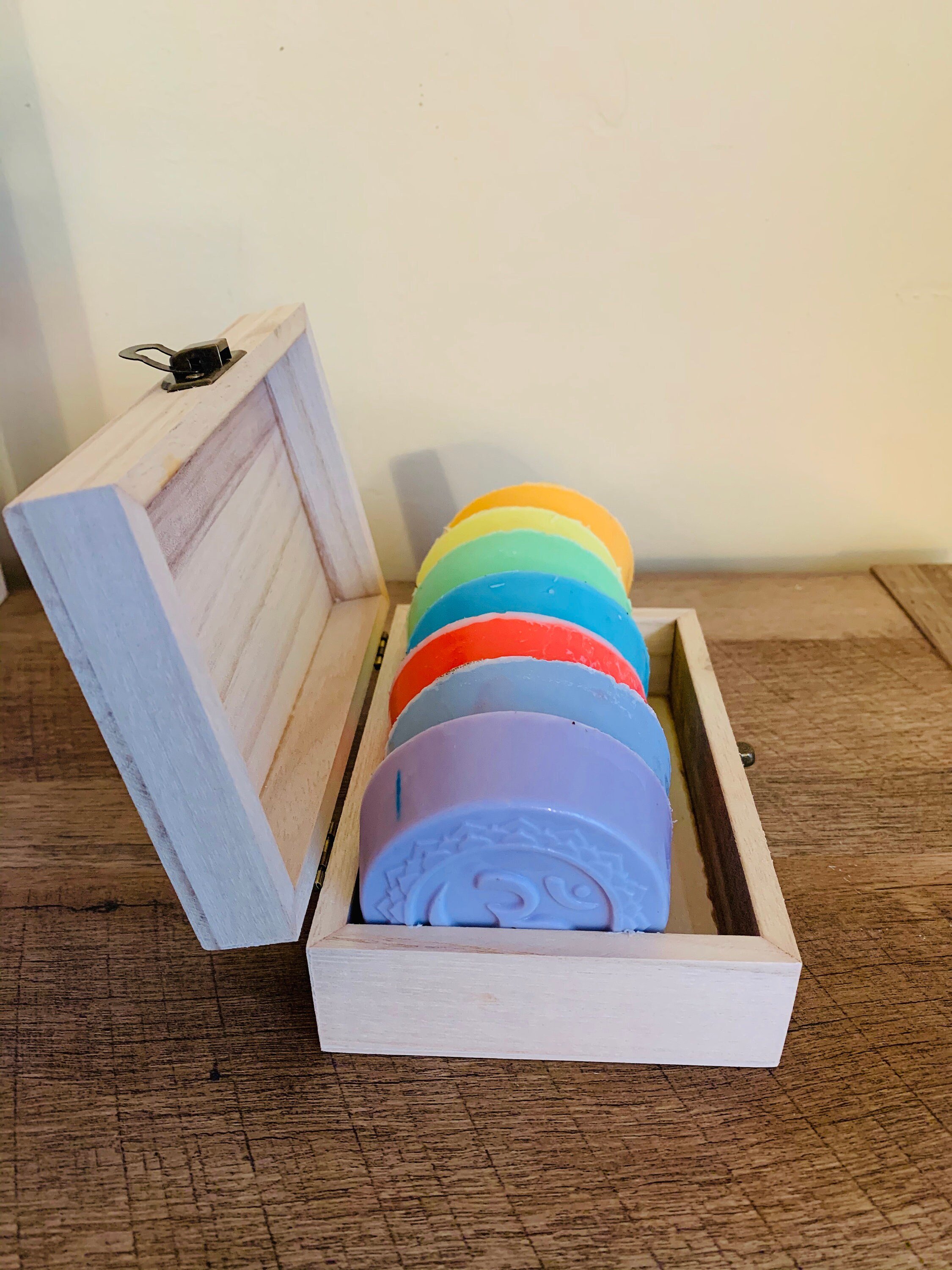 https://i.etsystatic.com/18395206/r/il/0d4dc7/2226994473/il_fullxfull.2226994473_oqe9.jpg