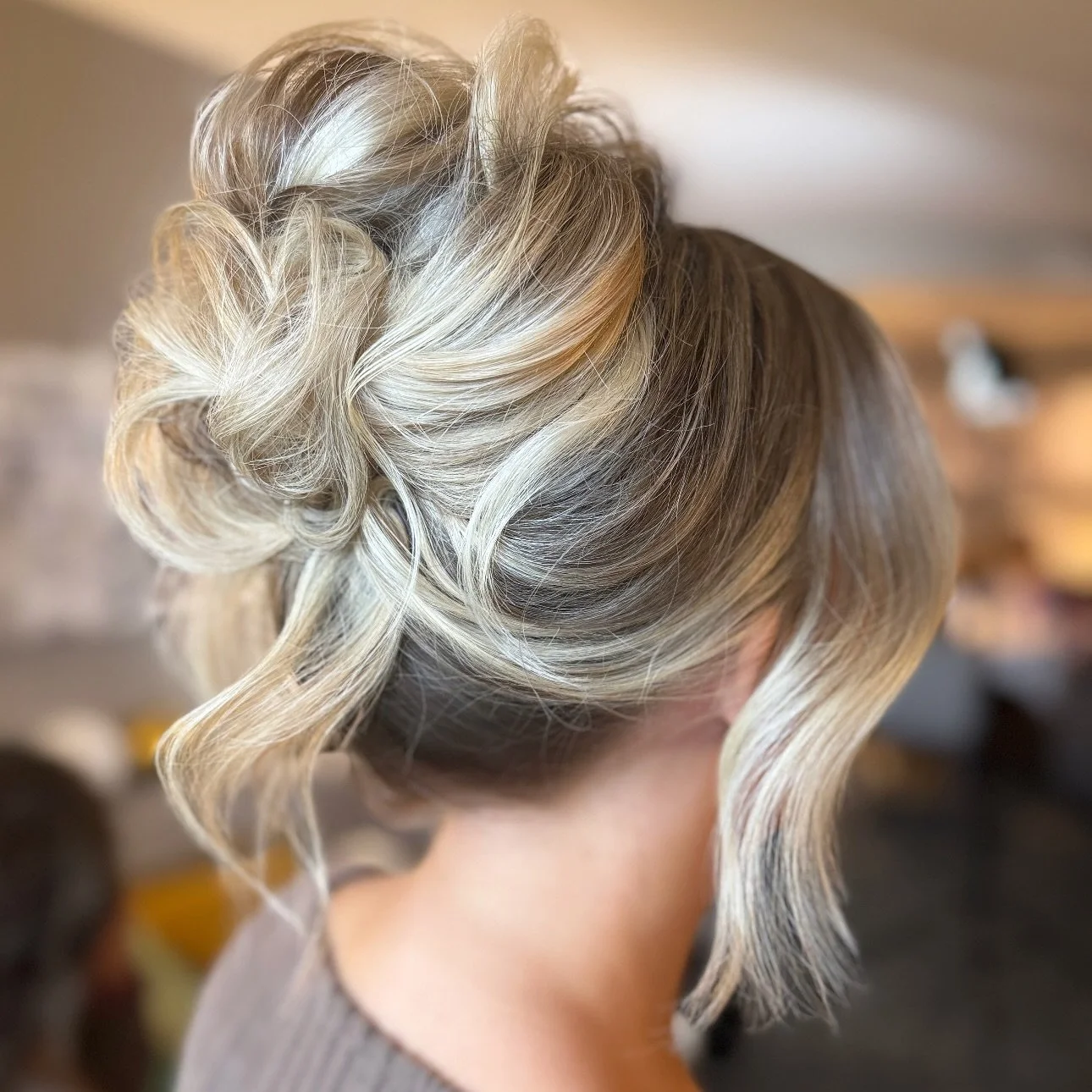 Select dates left for Holiday appointments! ππ
Text 631-291-1548 to book now before they’re gone!
 
For all bridal inquiries please fill out the intake form through the BOOK NOW link in our bioππ
Serving all of Long Island, NYC, NJ, PA &