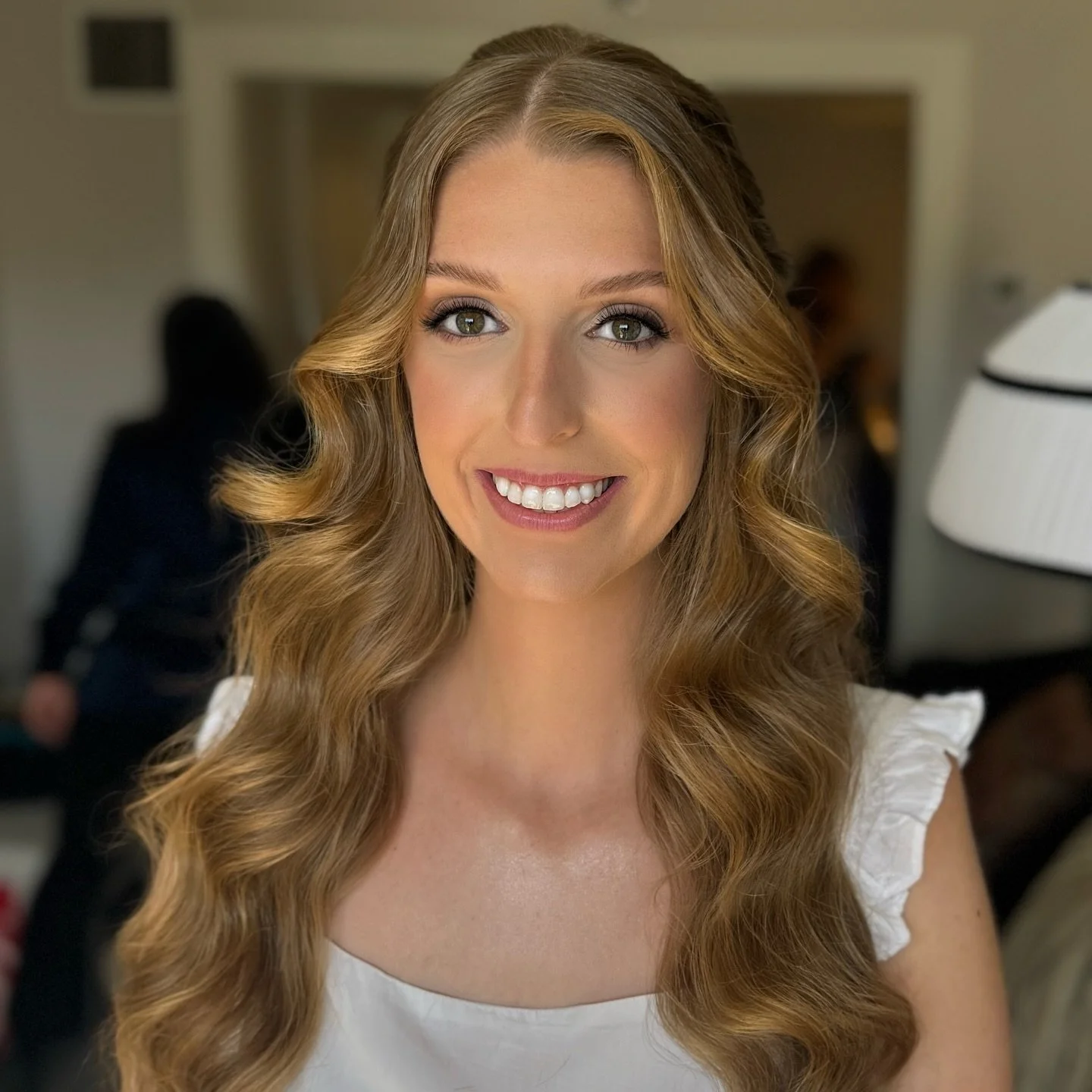 E M I L YπΈ
Bride: @emily_altstadter 
Photo: @lauraroseweddings 
Hair & Makeup: @_prcreations 
For all inquiries please fill out the intake form through the BOOK NOW link in our bioππ
Serving all of Long Island, NYC, NJ, PA & Destination