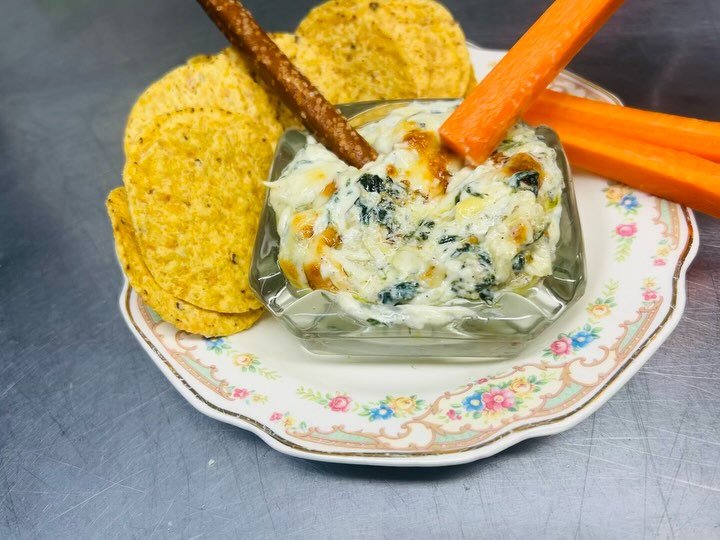 Spinach and artichoke dip tomorrow at Sunday dinner: Wing Night  reservations www.bitterendsfood.com limited walkins