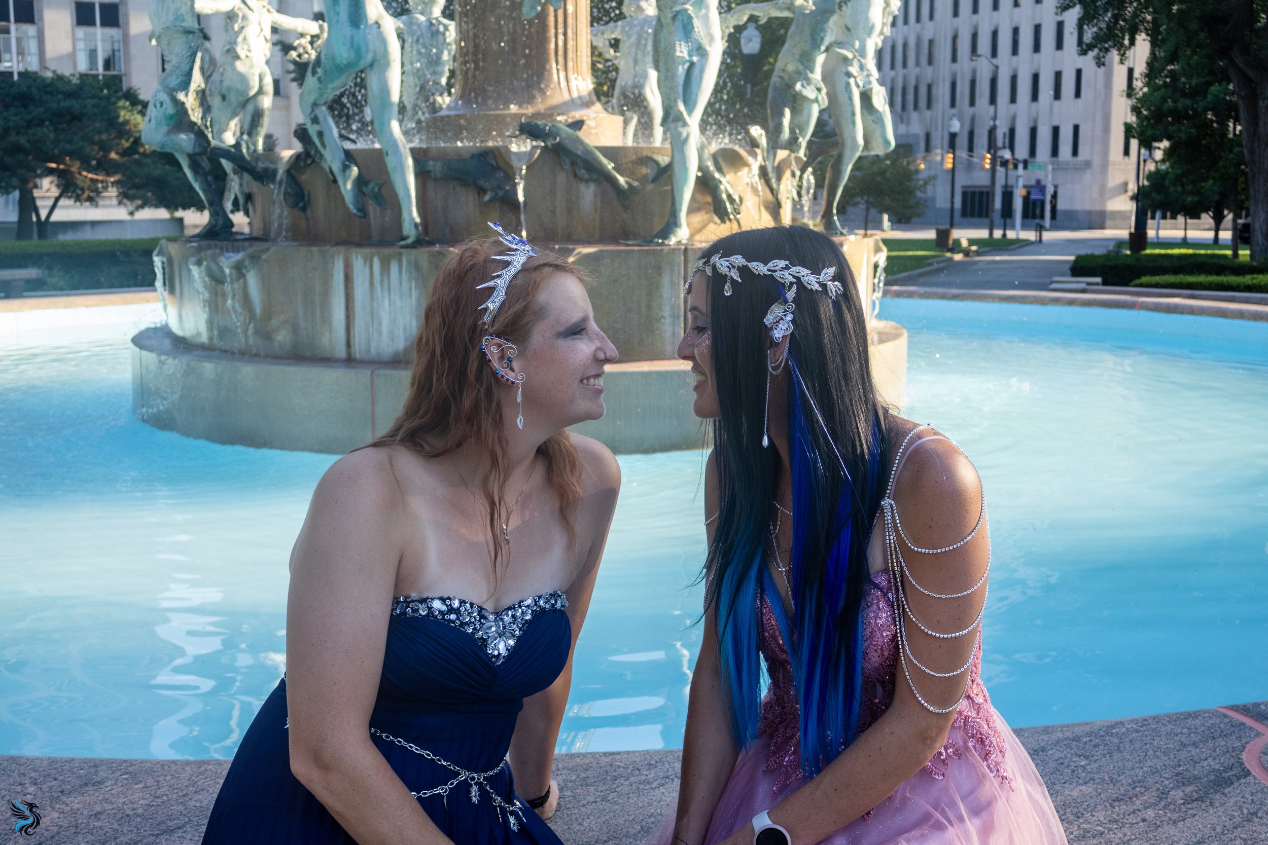 Rachel & Kaitlyn Depew Fountain-11.jpg