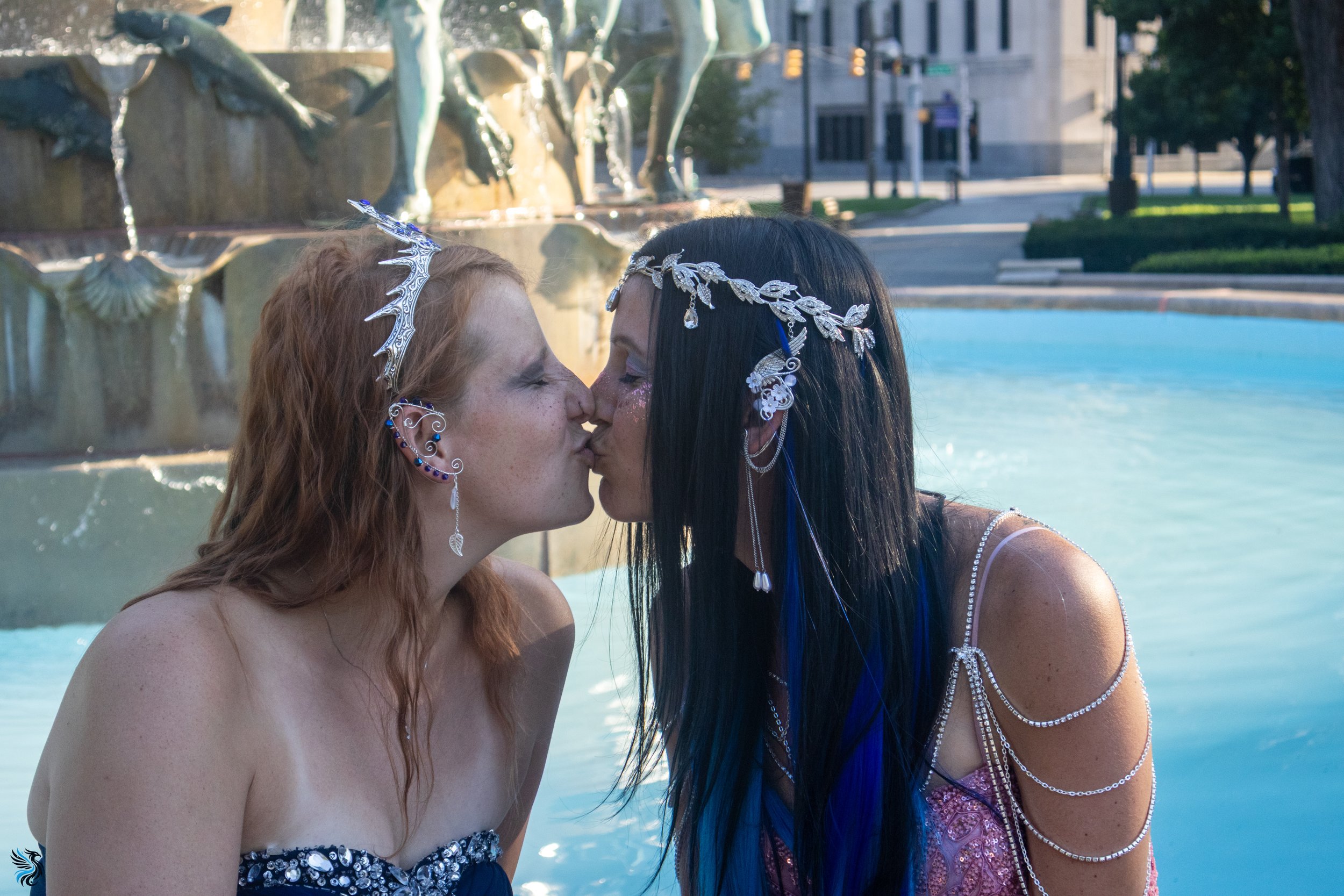 Rachel & Kaitlyn Depew Fountain-13.jpg
