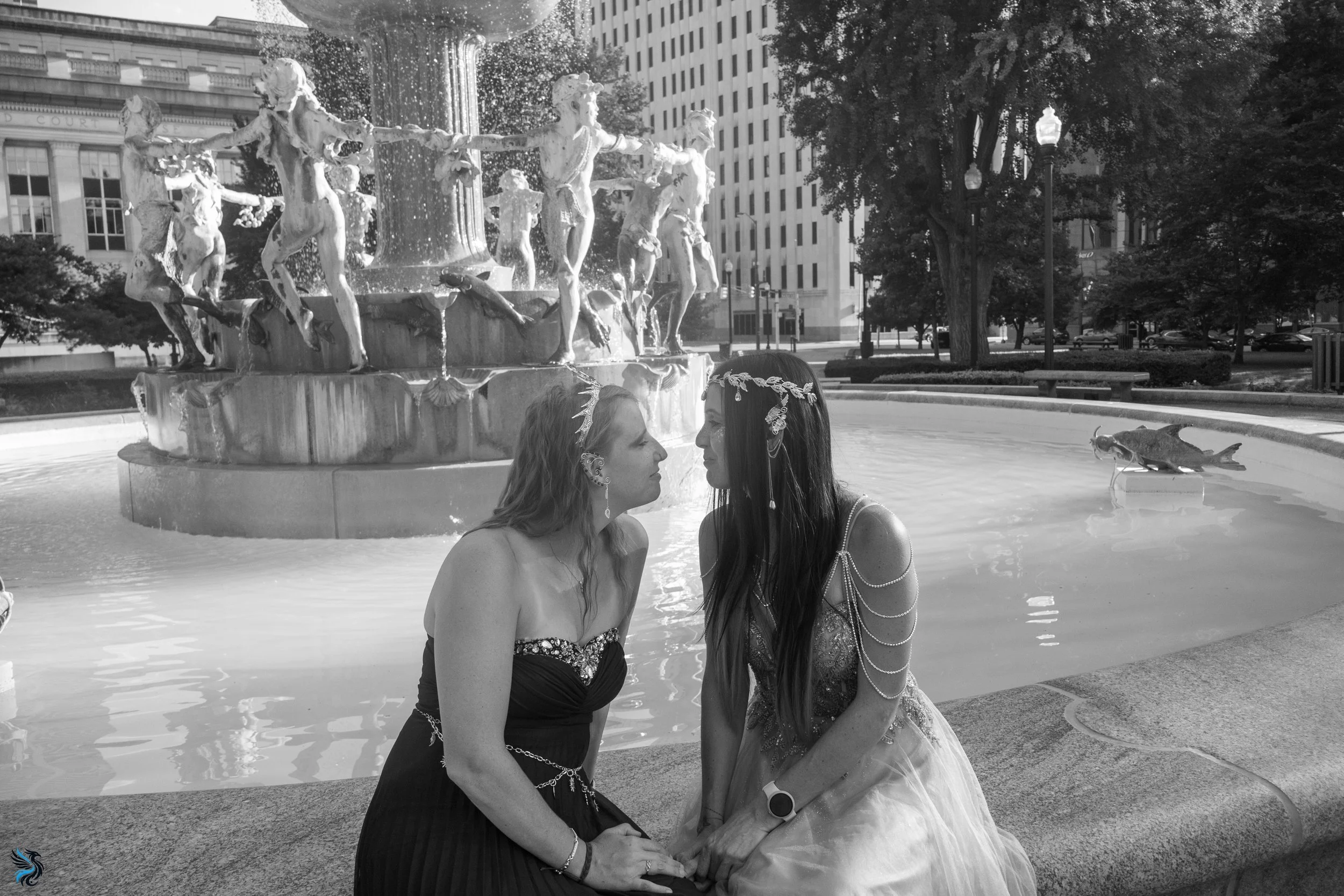 Rachel & Kaitlyn Depew Fountain-17.jpg