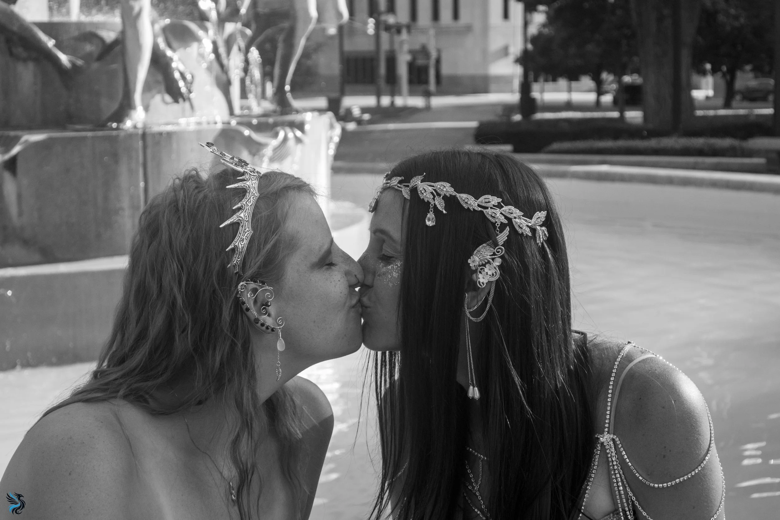 Rachel & Kaitlyn Depew Fountain-16.jpg