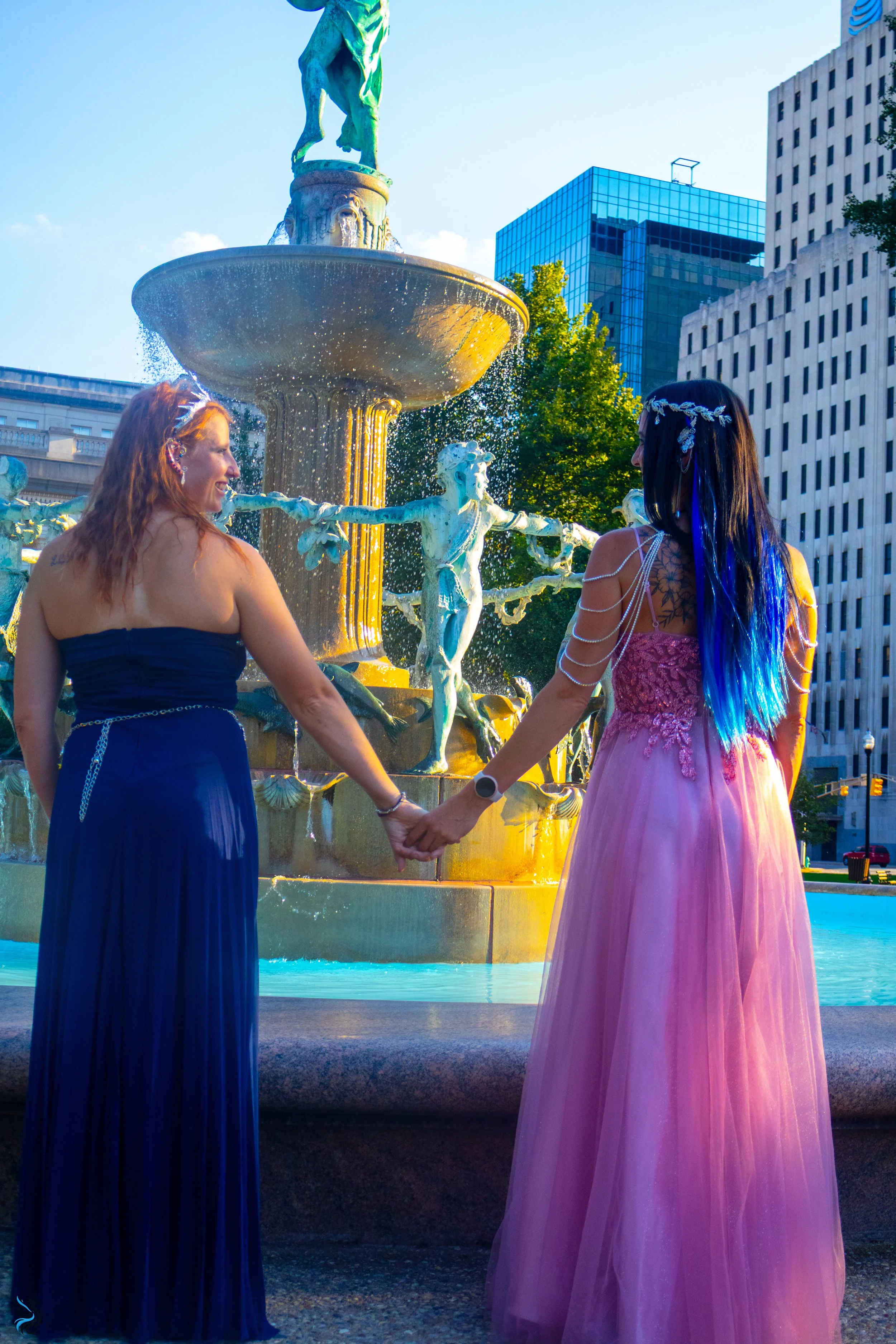 Rachel & Kaitlyn Depew Fountain-24.jpg
