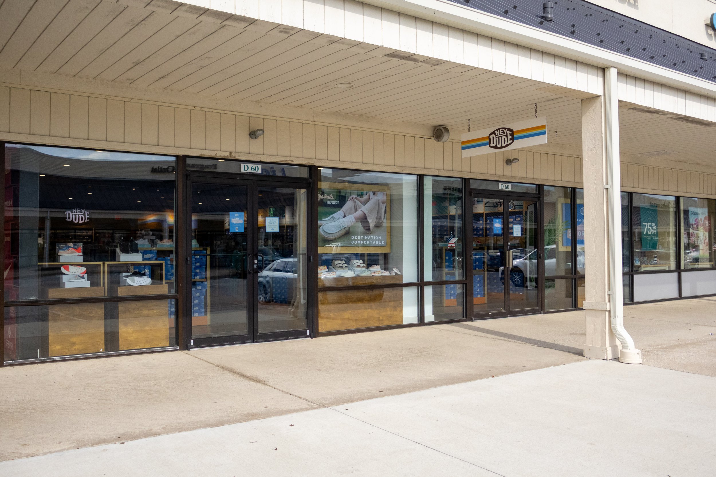 Hey Dude Store-43.jpg
