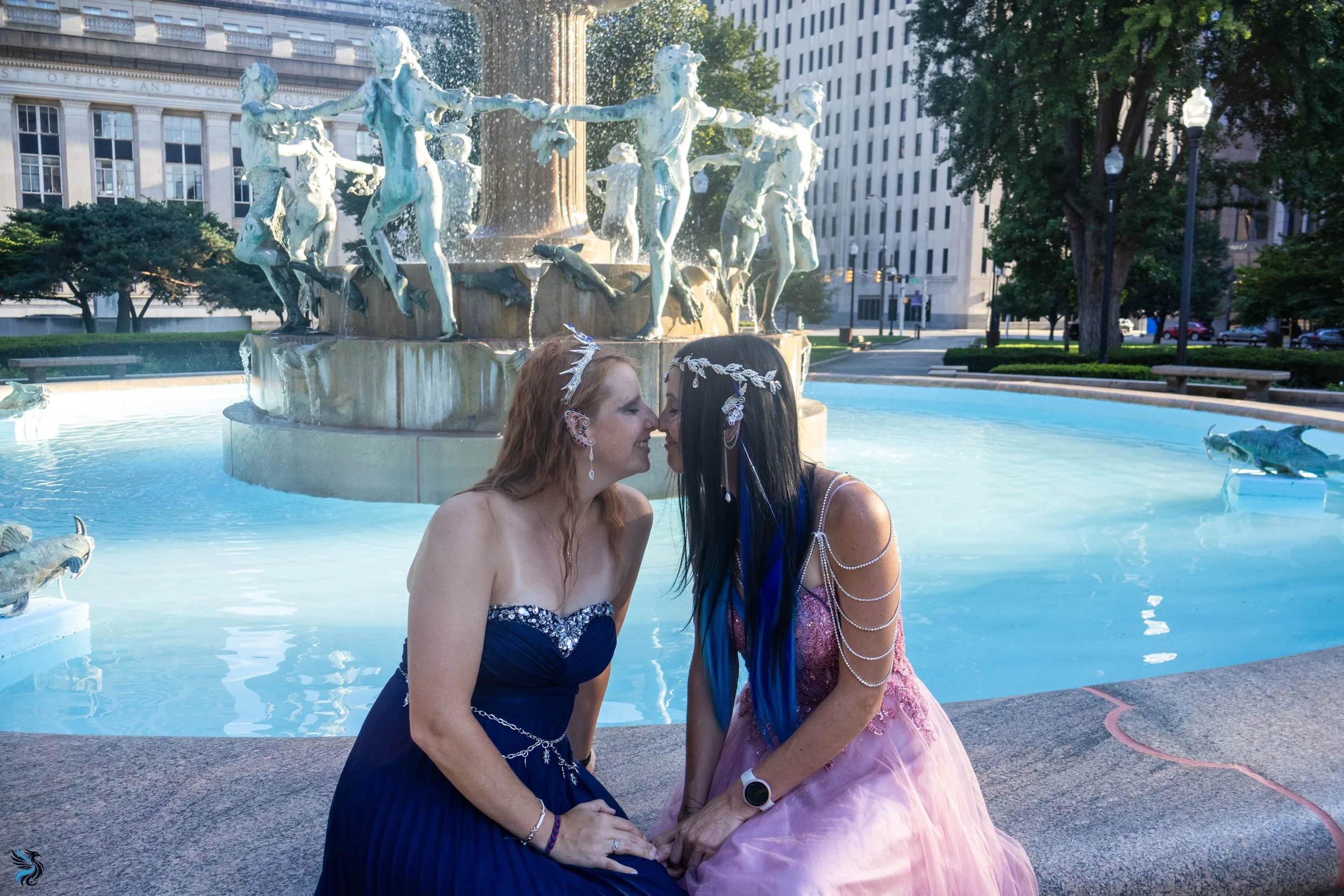 Rachel & Kaitlyn Depew Fountain-12.jpg