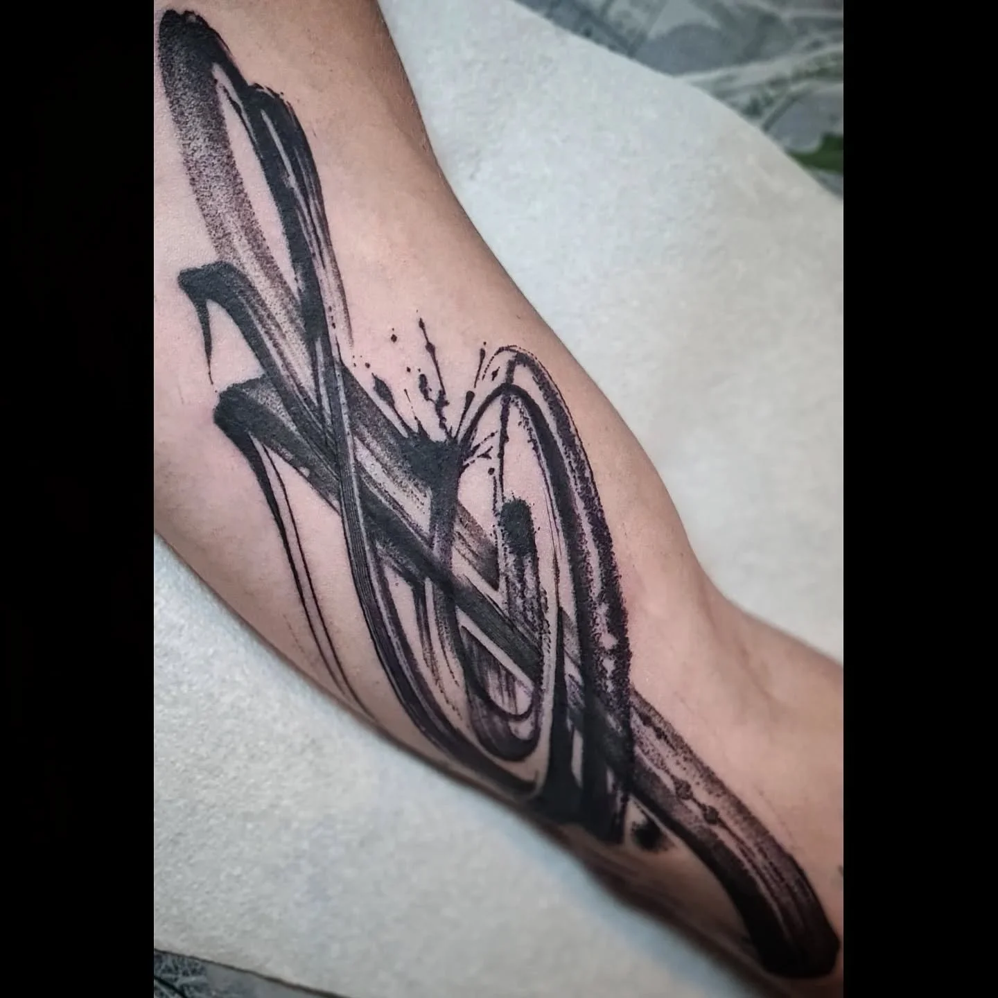 Brushwork Treble clef Richard done in our Bristol tattoo studio @sixhandstattoo 
This is the start of a bigger half sleeve I'm mega excited to get started on the rest! More abstract big black brushwork please!