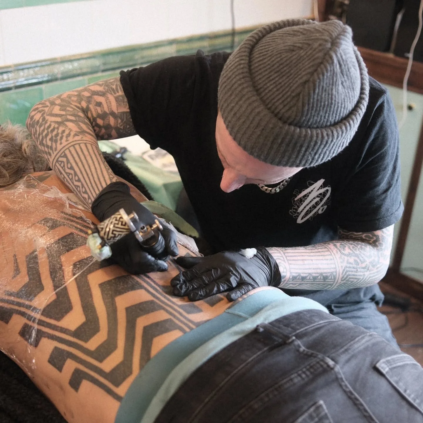 Working on Alexi's full back tattoo - three sessions done and just one to go.

Plenty of dates left in November if your looking to book in please just send me a DM. 

Free consultation is are available 🪷✌🏼