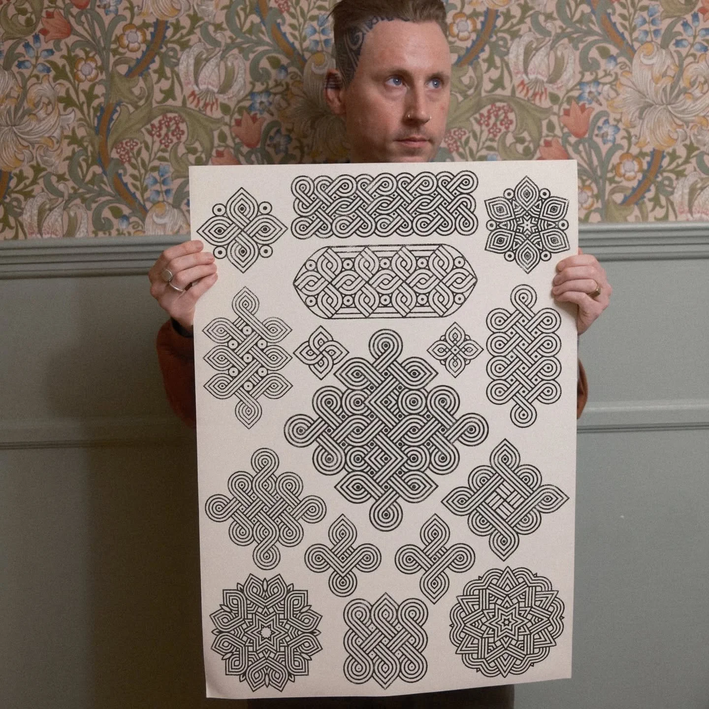 I wanted to create my own knot work technique and style with no clear cultural connection, removed from any particular ideology or geographic location whilst encapuating classic geometric principles that are equally found on neoglyphic Celtic artifac