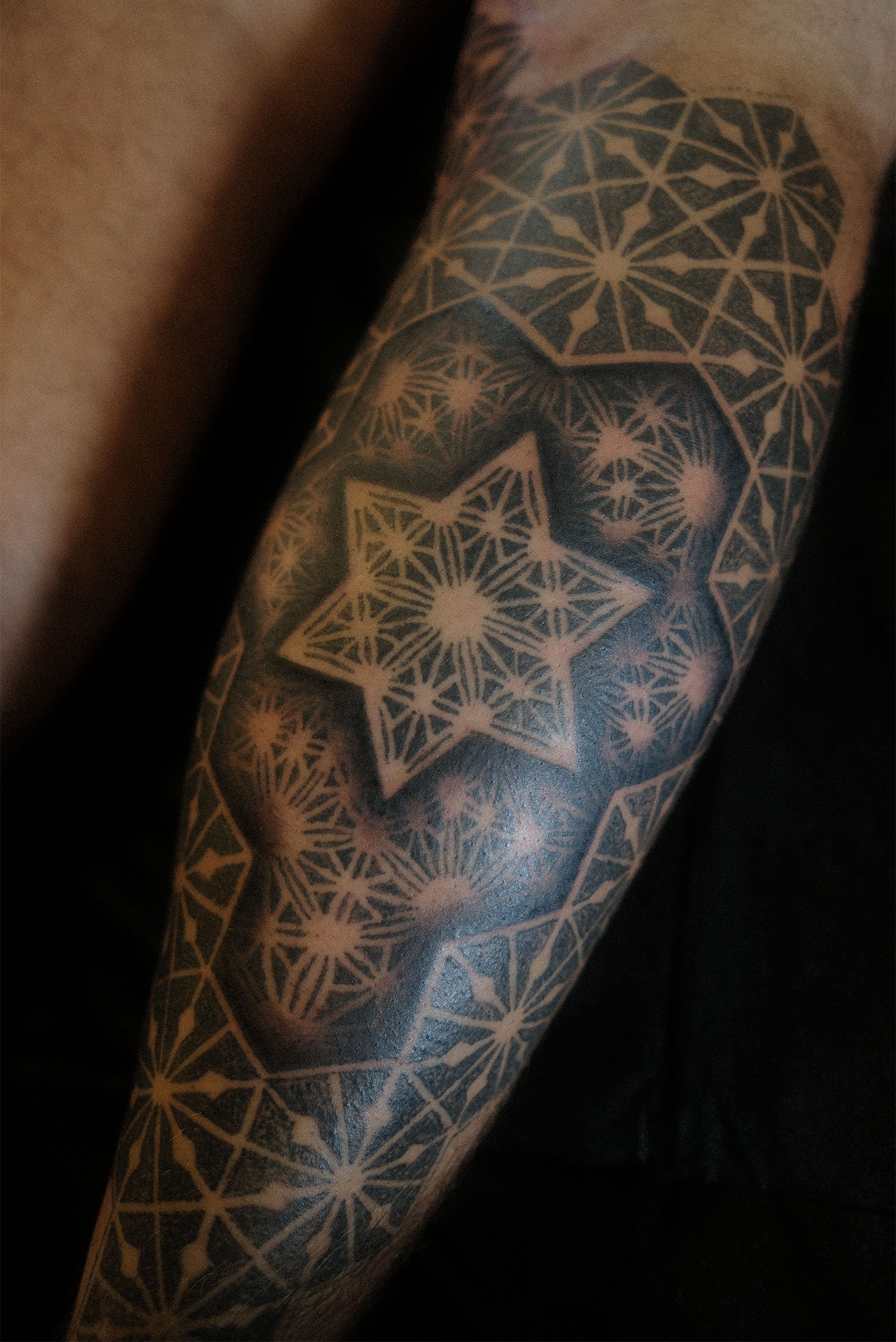 Sacred geometry dotwork tatoo