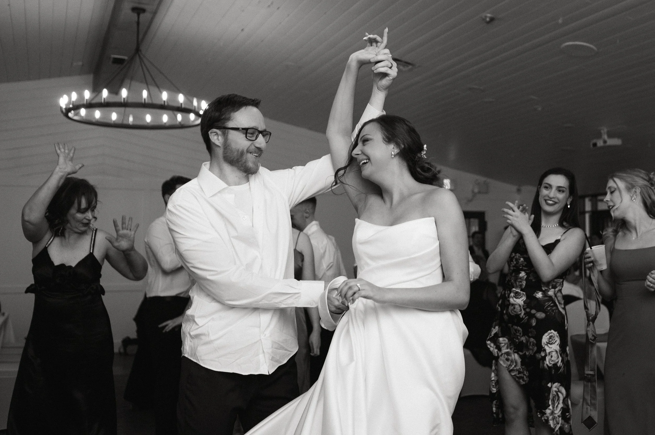 JuliaChrisWedding.WindsorOntario.SarahNicholPhotography-5131-2.jpg