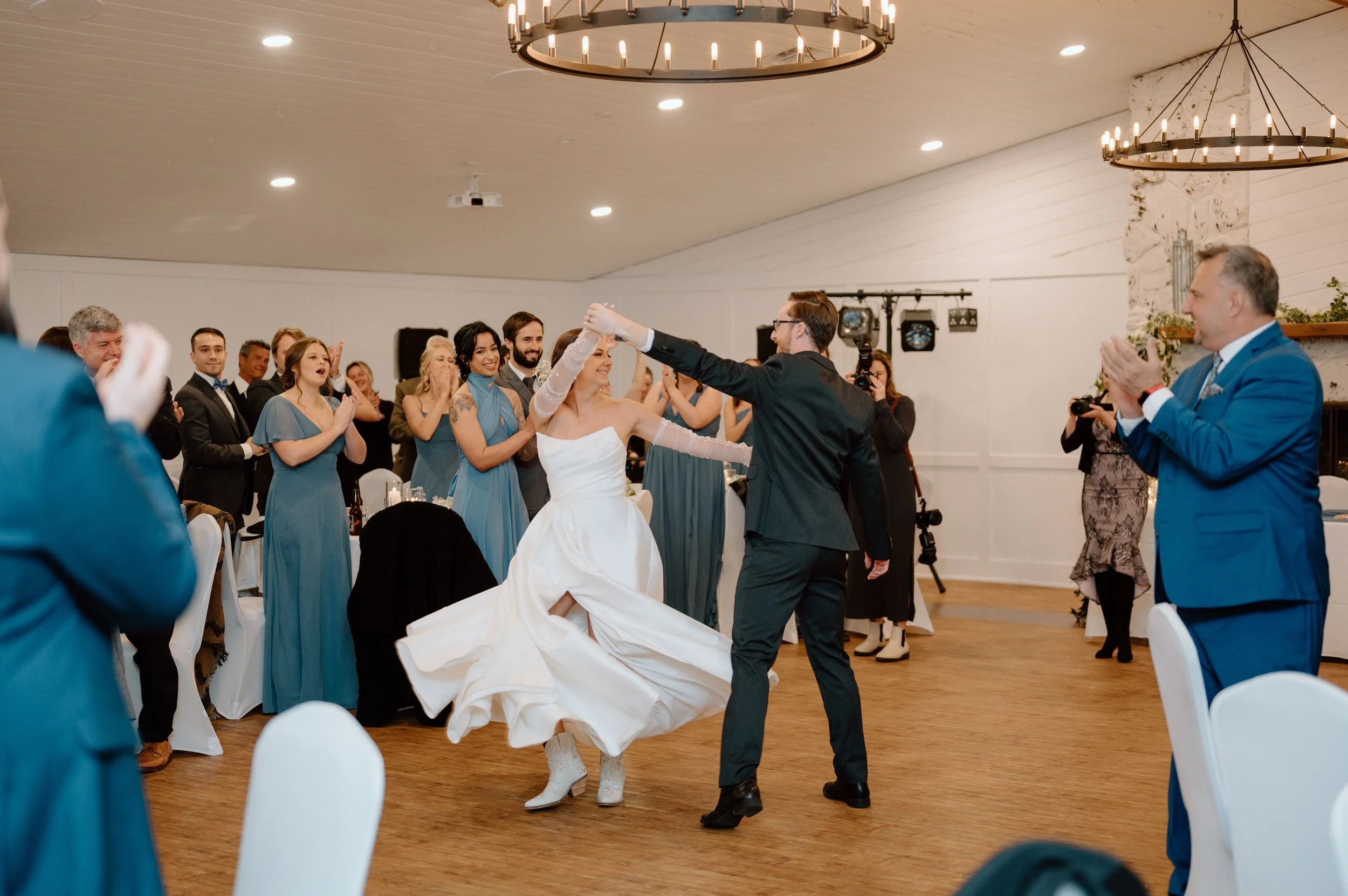 JuliaChrisWedding.WindsorOntario.SarahNicholPhotography-8283.jpg