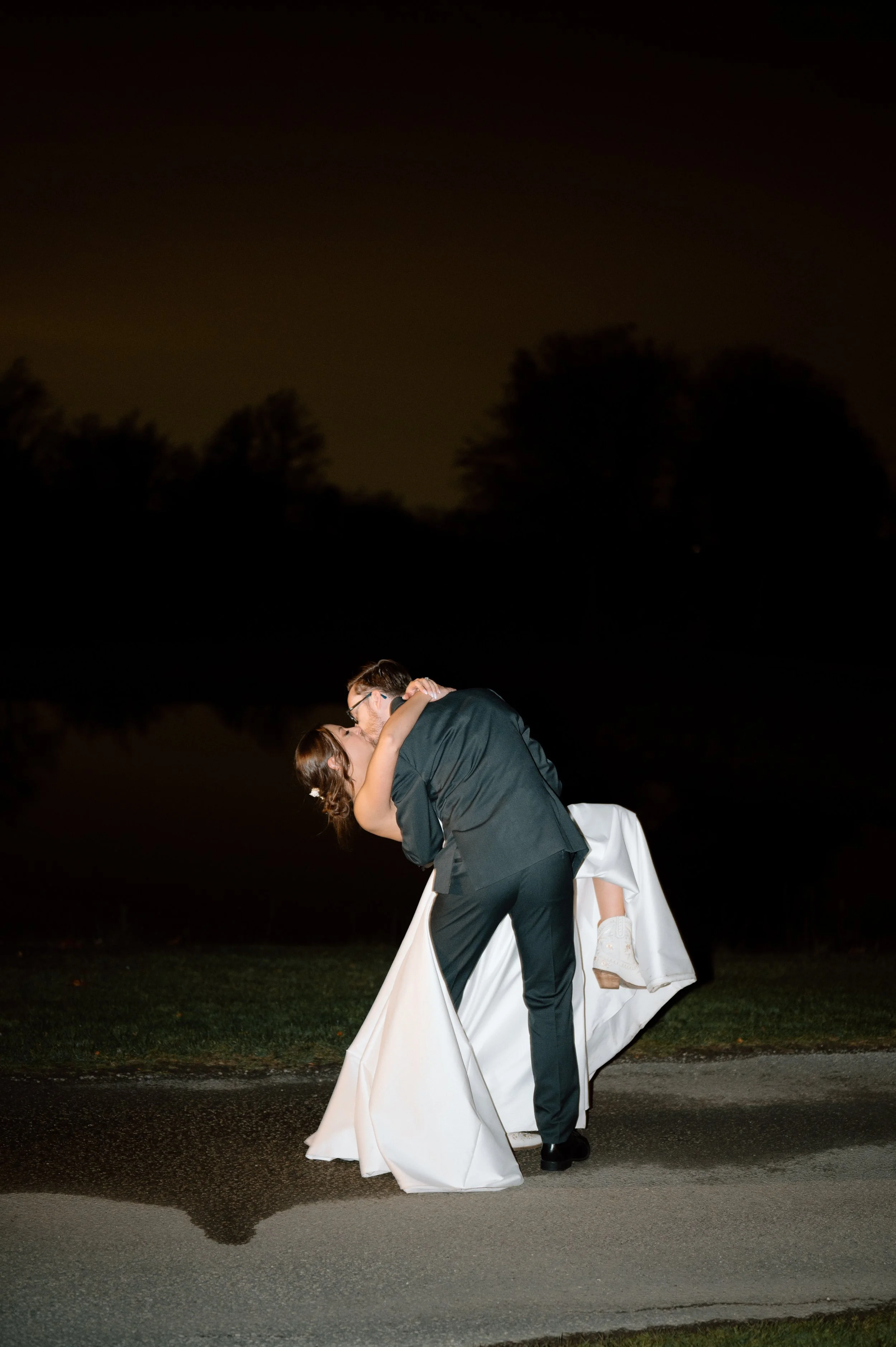 JuliaChrisWedding.WindsorOntario.SarahNicholPhotography-8532.jpg