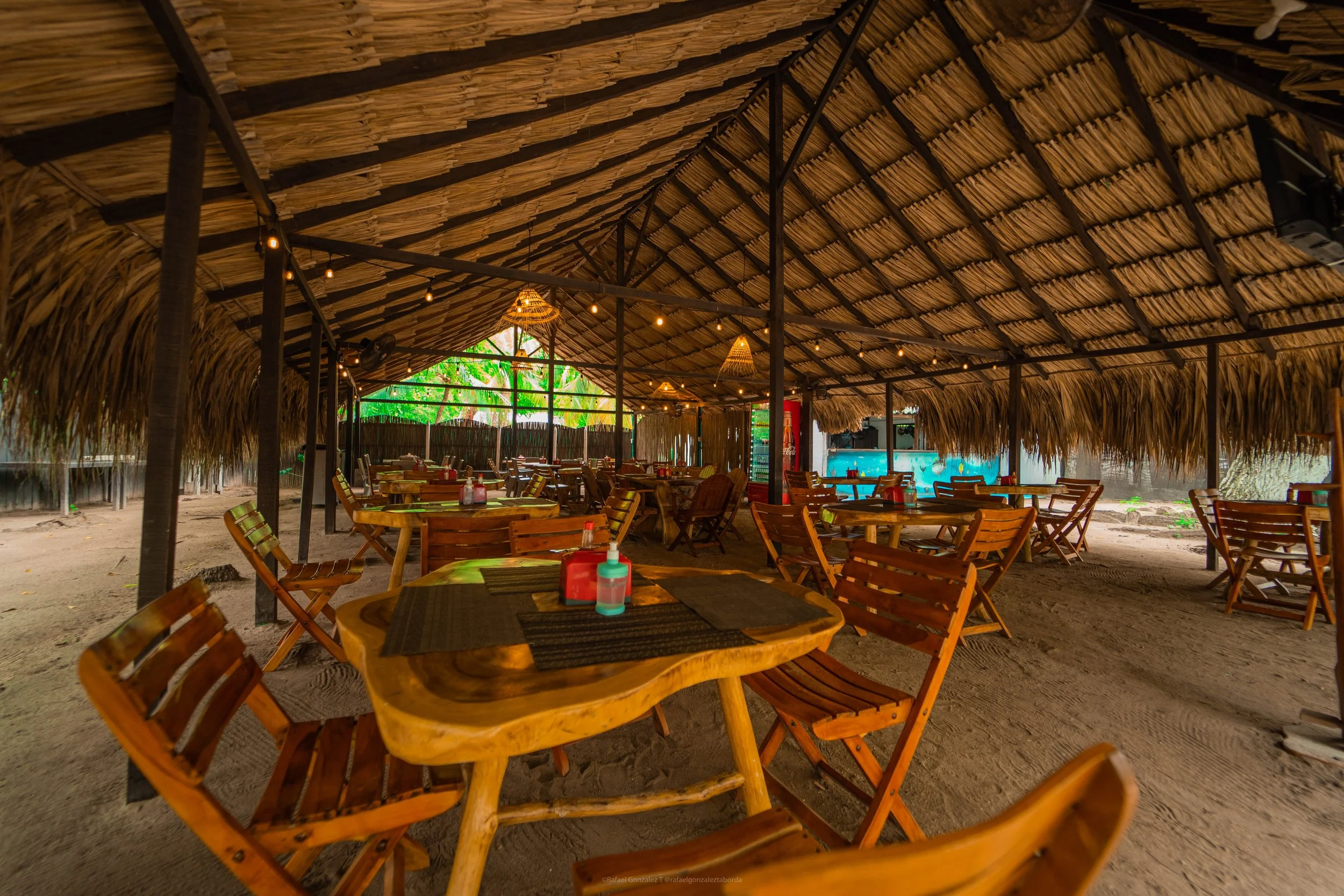 COMEDOR AREA CLUB 2.jpg