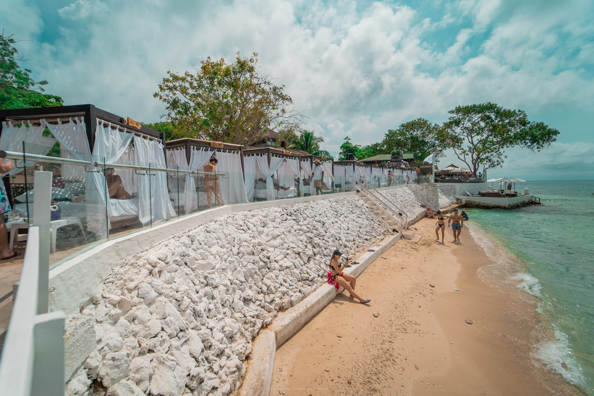 CAMAS 1ERA FRENTE AL MAR .jpg