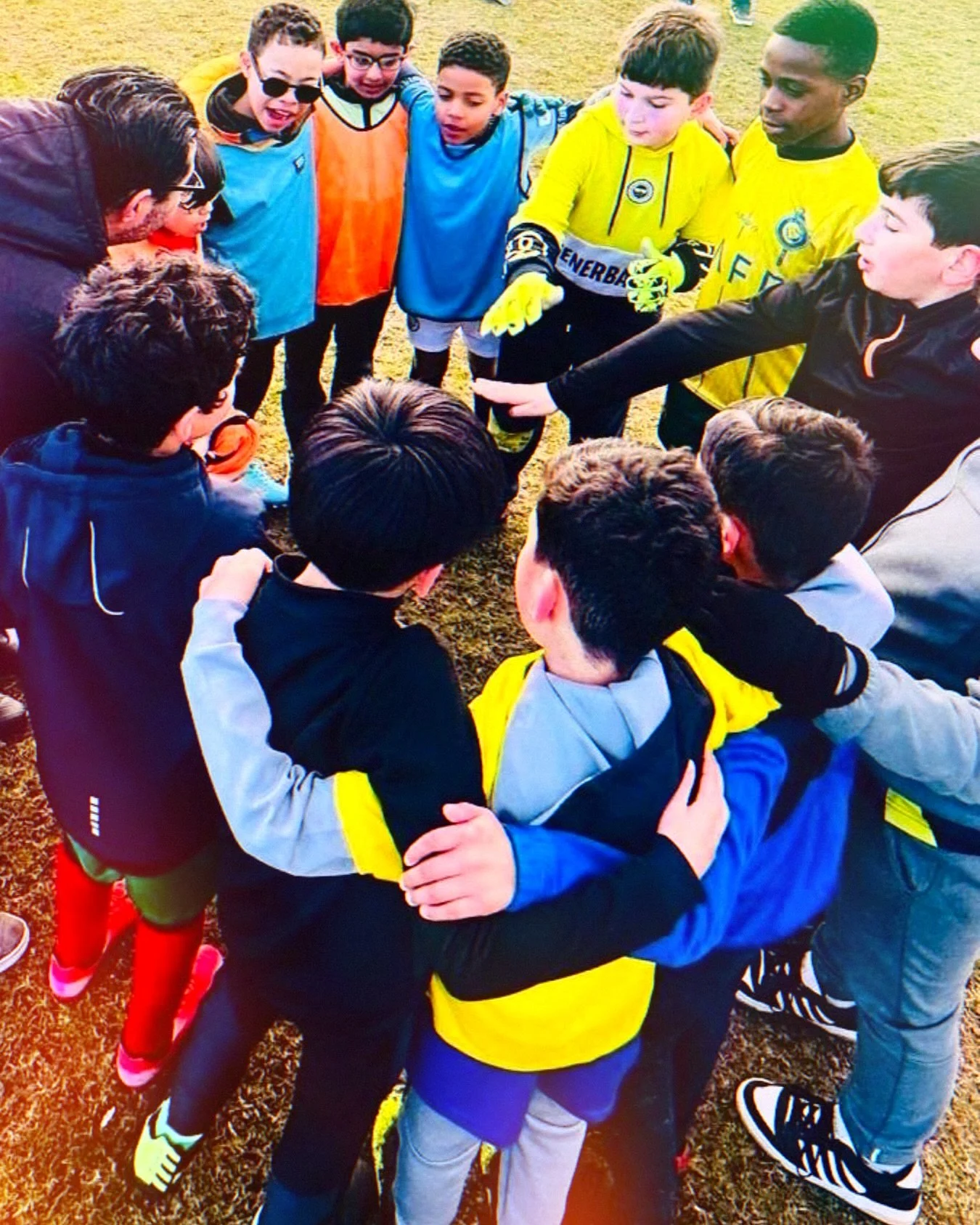 Vandaag lazen wij in de Volkskrant over eenzaamheid bij kinderen op de basisschool. Het komt vaker voor dan gedacht. 💔

Zelfs Koning Willem-Alexander opent op 24 september de Week tegen Eenzaamheid &ndash; een krachtig signaal dat dit een maatschapp