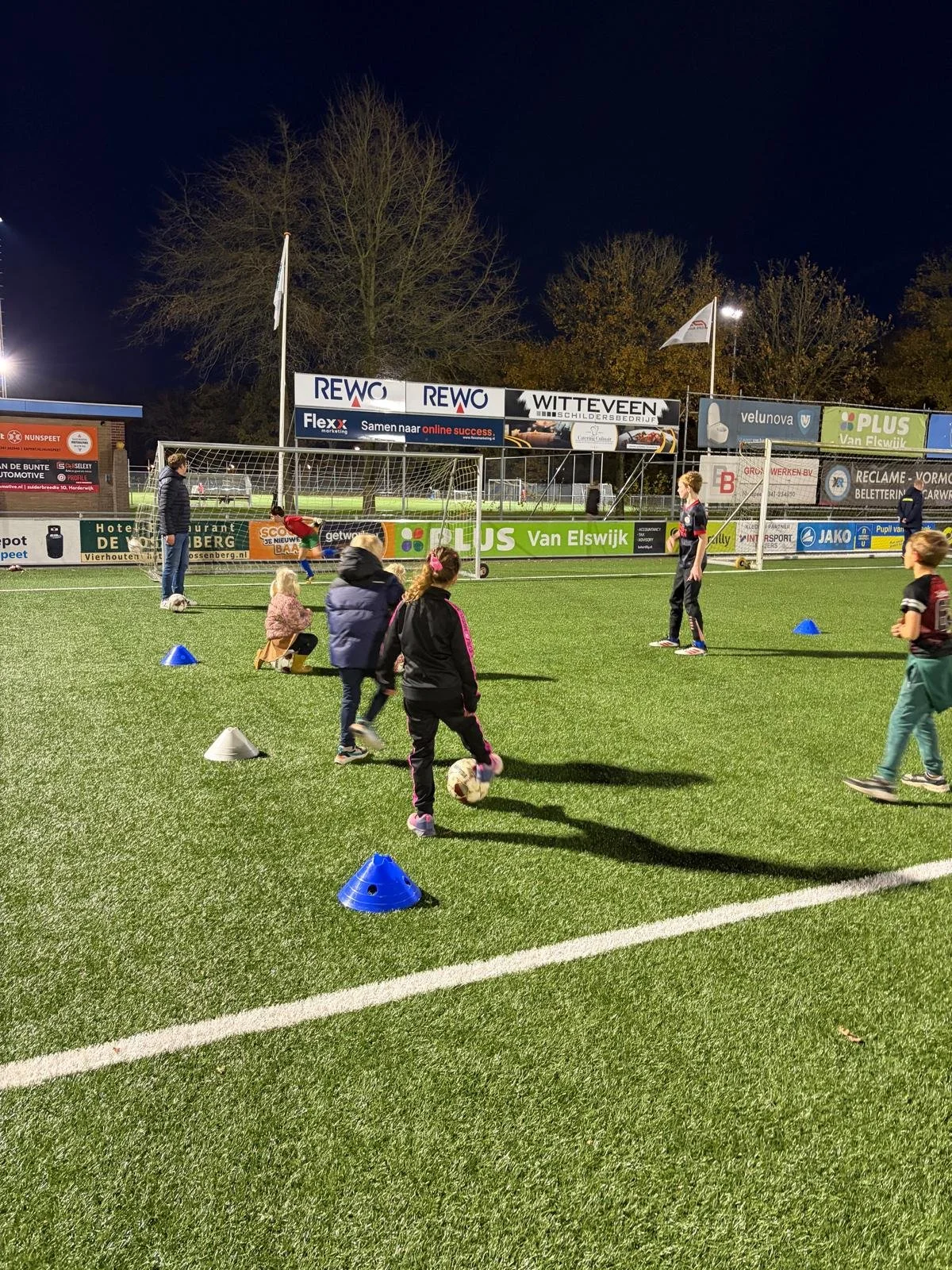 WhatsApp Image 2025-11-13 at 09.48.14.jpeg