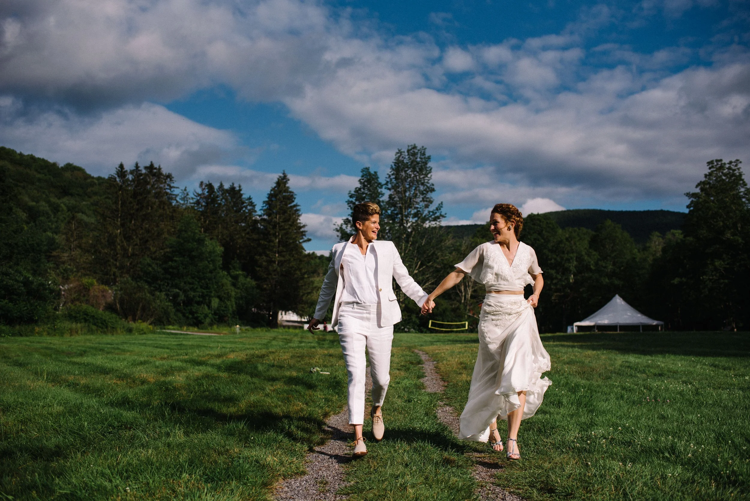 Gay wedding at the Full Moon Resort in Big Indian New York