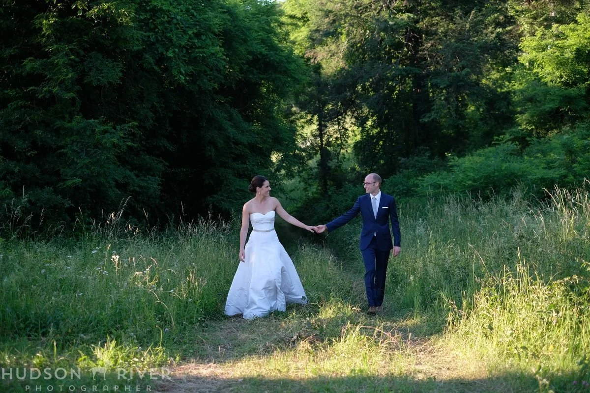 PLANNING A SUMMER WEDDING: HEAT, BUGS, WEATHER AND EVERYTHING NO ONE WARNS YOU ABOUT