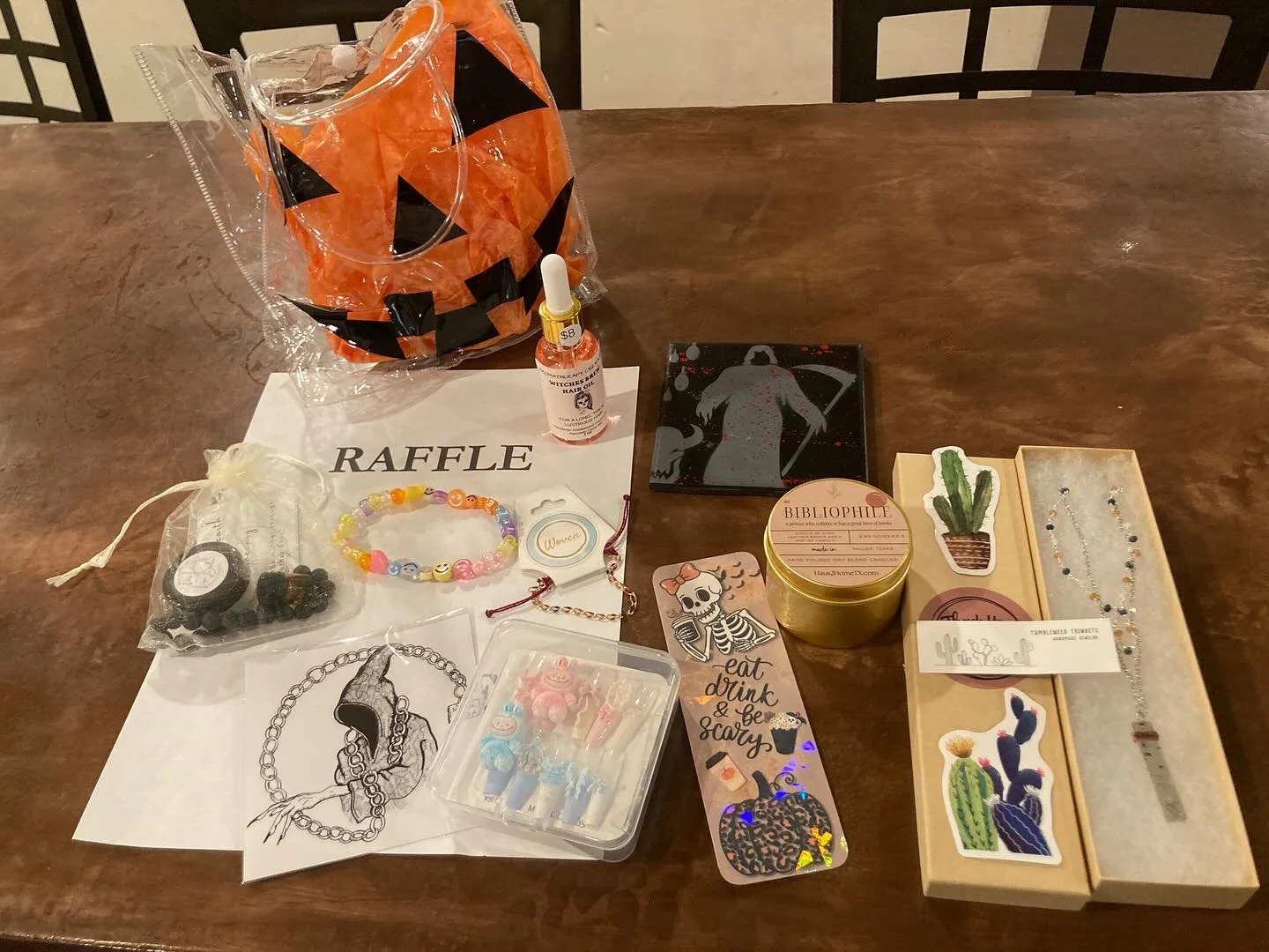 Halloween Drawing! 
Buy Your Tickets Now to Enter!
$5 for one ticket 
$20 for five tickets 
Cash or Venmo @buttonbrew