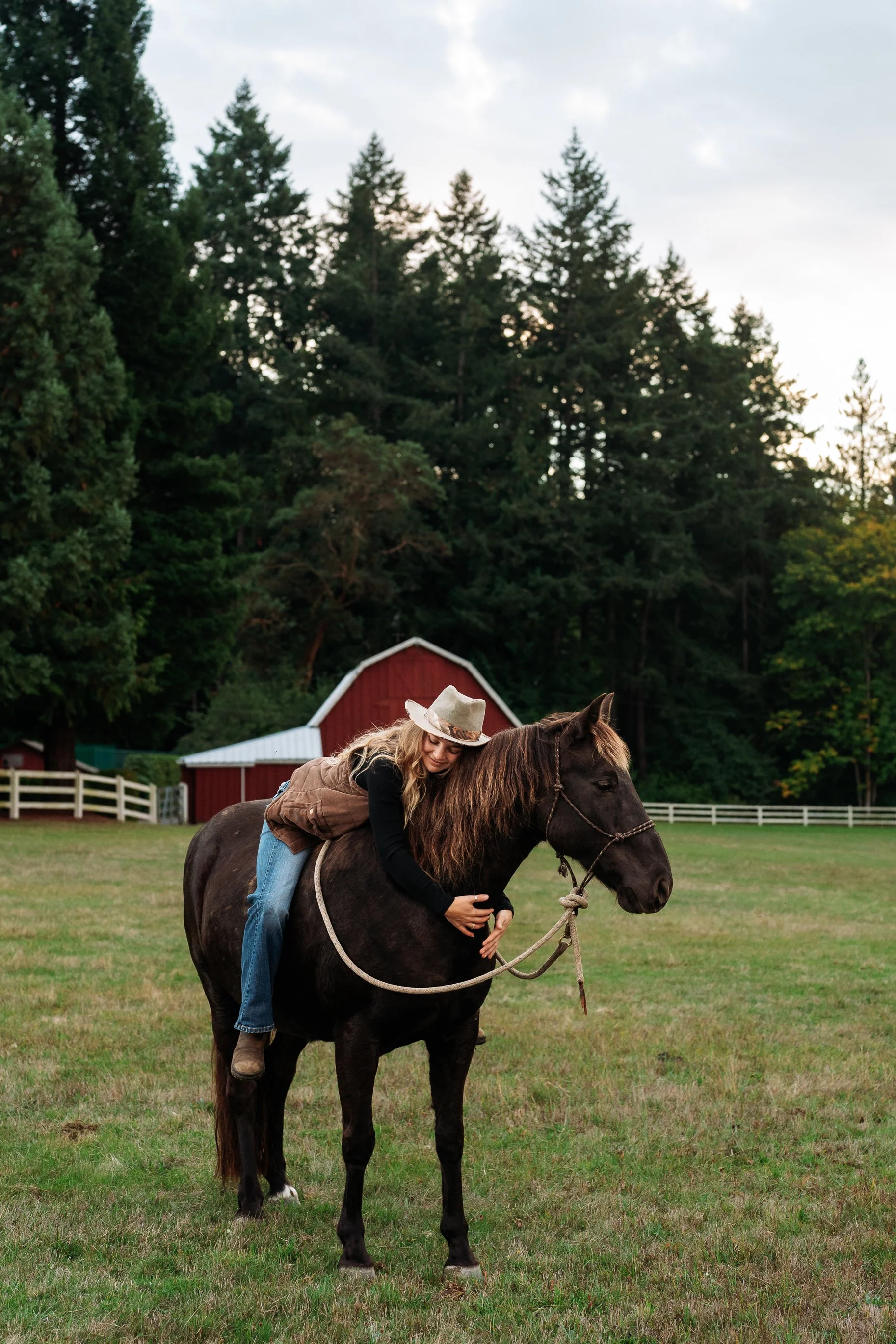 Hug your horse-1.JPG