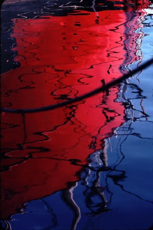 03 77 649 red boat hull reflection.jpg
