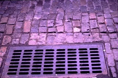 17 03  695 sewer and cobbledtones.jpg