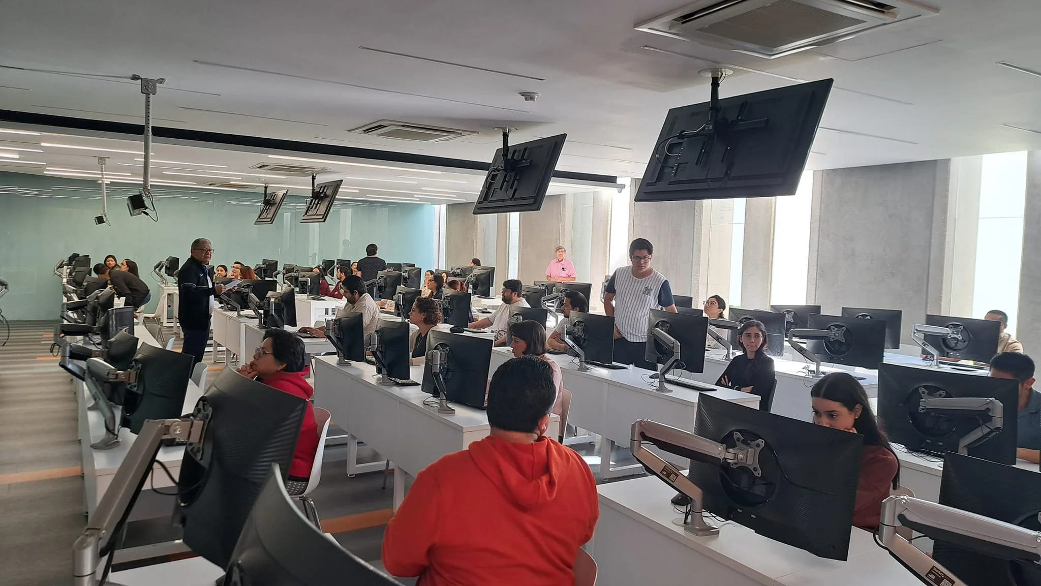 Examen 1 CMCP (febrero 2024)