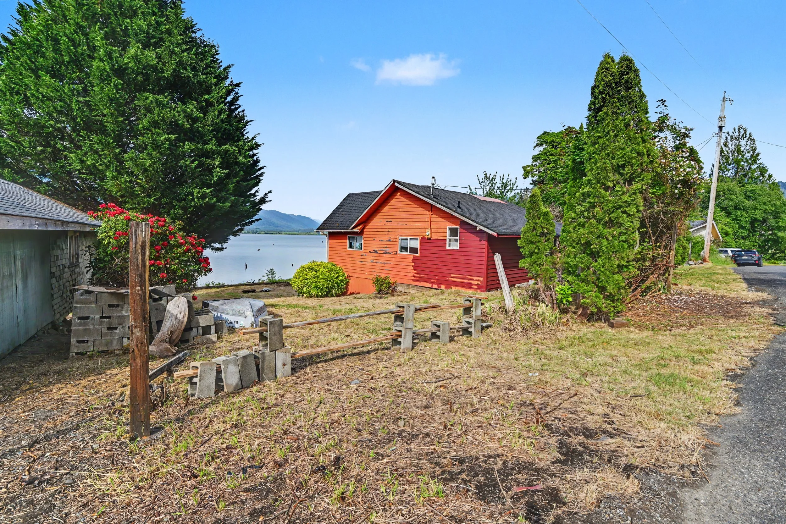 60 62 Lake Dr N-135.jpg