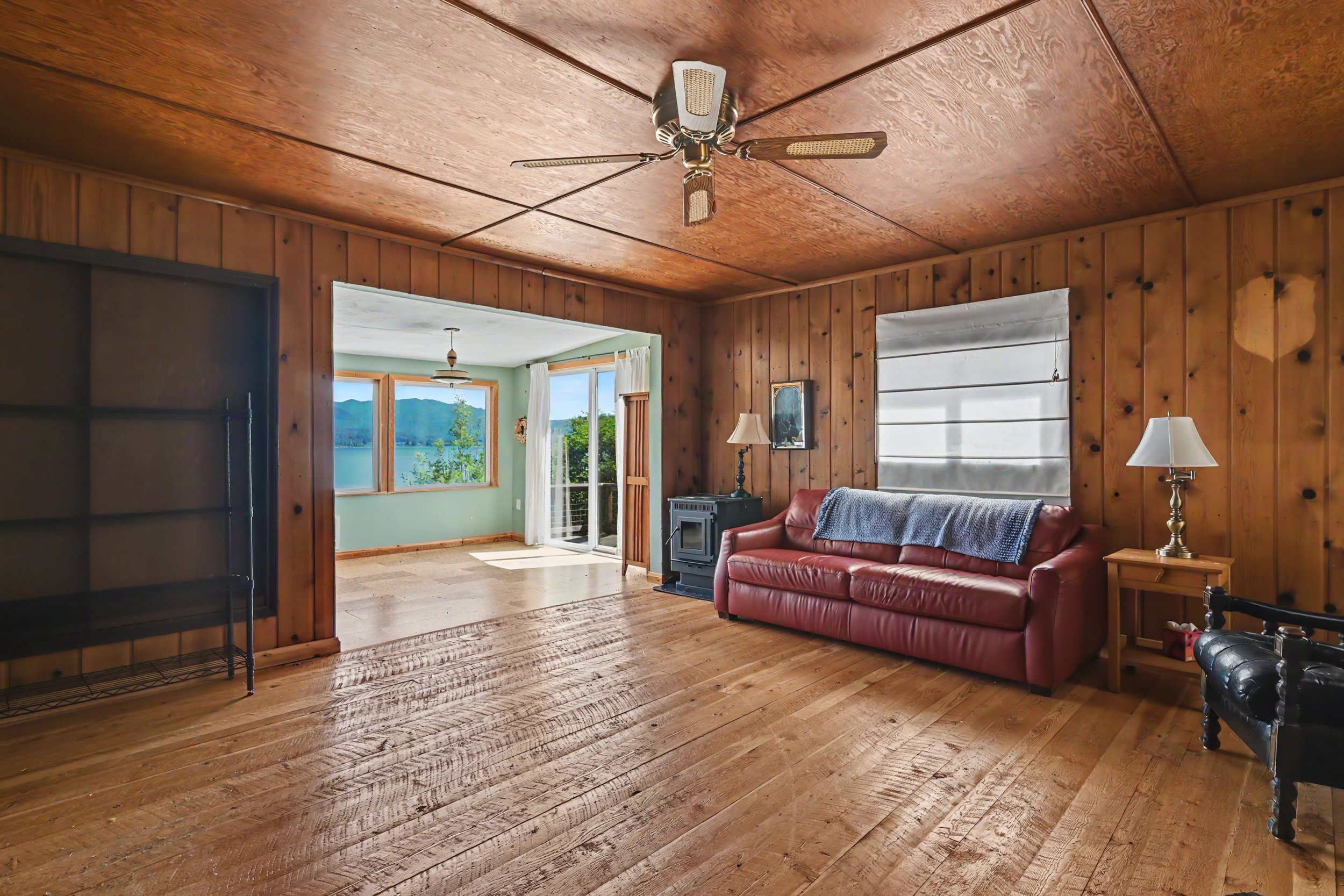 60 62 Lake Dr N-121.jpg