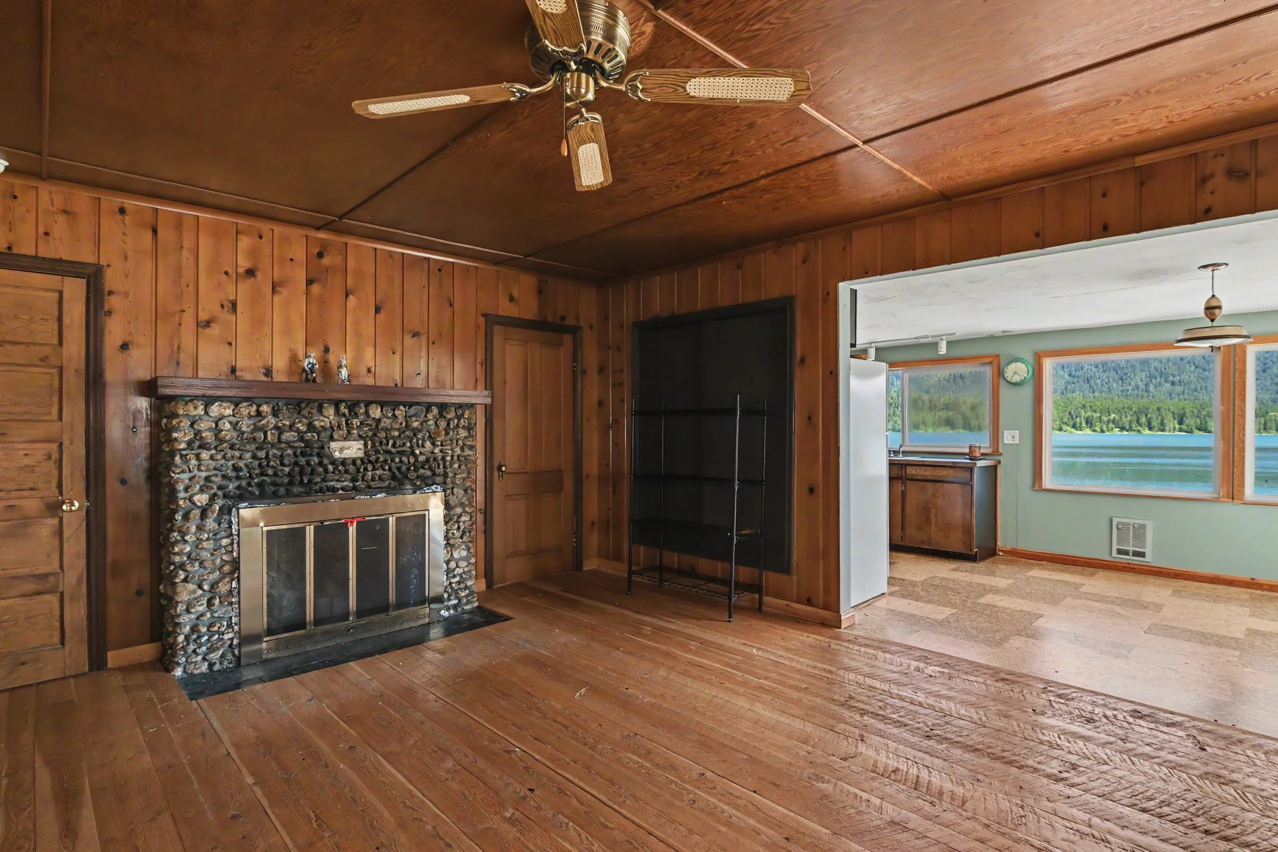 60 62 Lake Dr N-120.jpg
