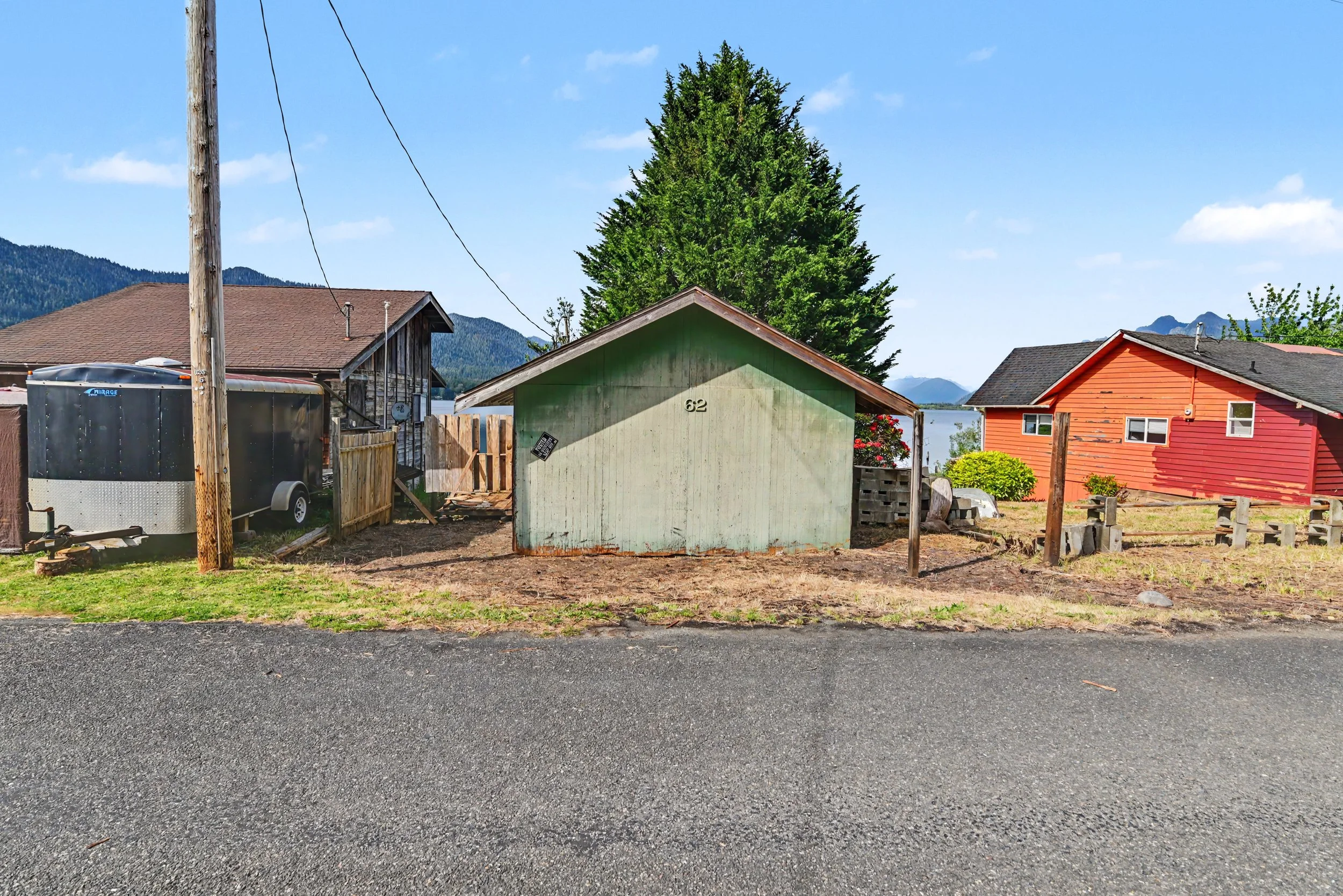 60 62 Lake Dr N-136.jpg