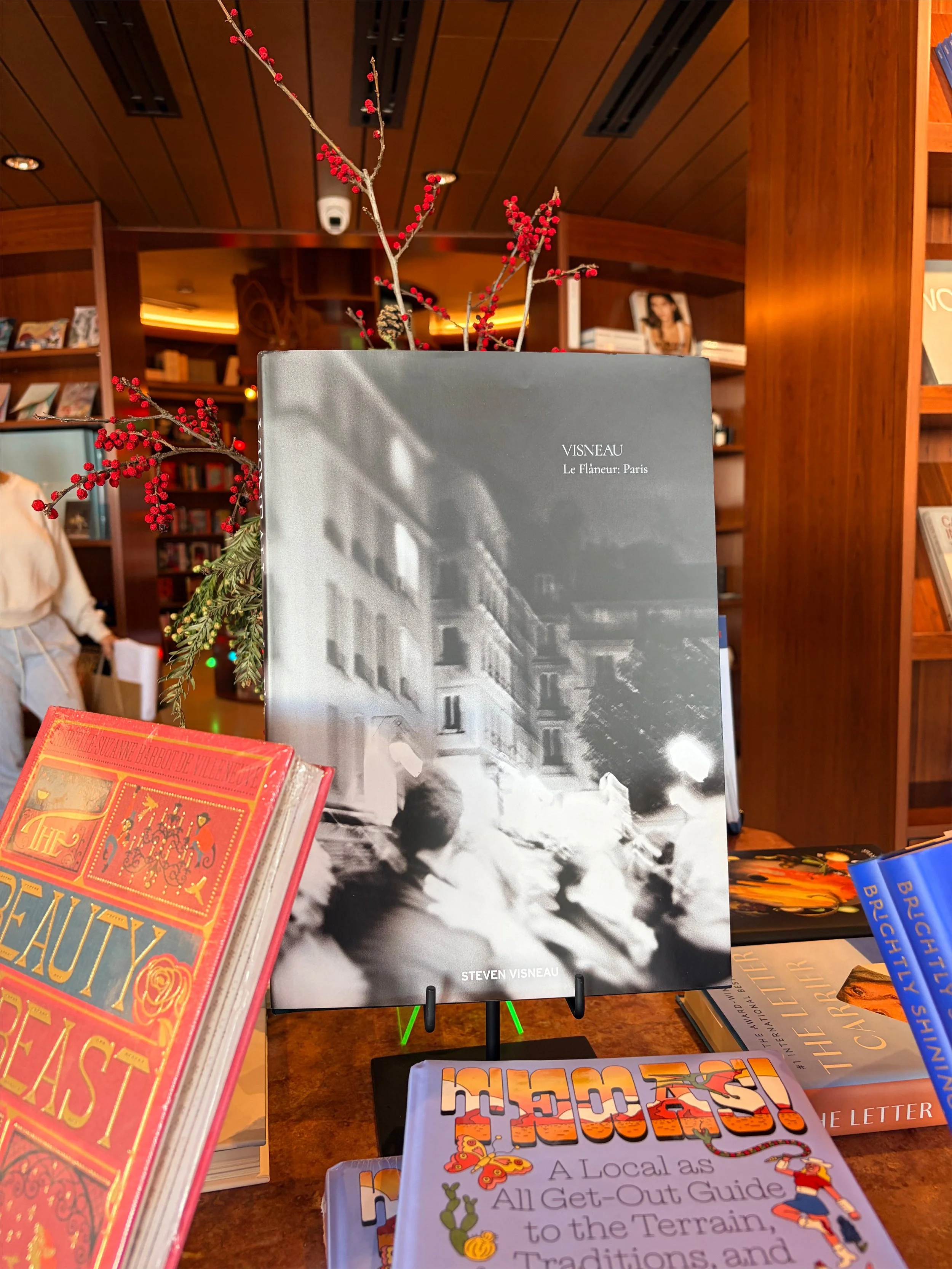 “Le Flâneur: Paris” Book Talk and Signing